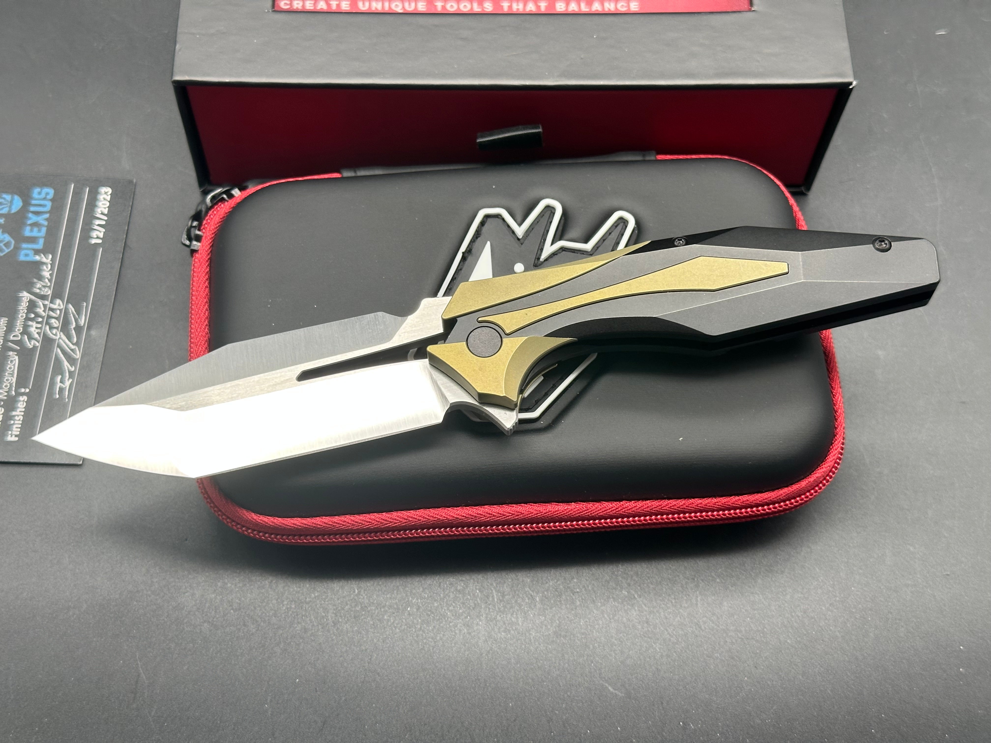 Arcane Design - The Plexus/Black DLC Ti Frame + Gold Ti Bolster Inlays/Modified Tanto/Mangacut