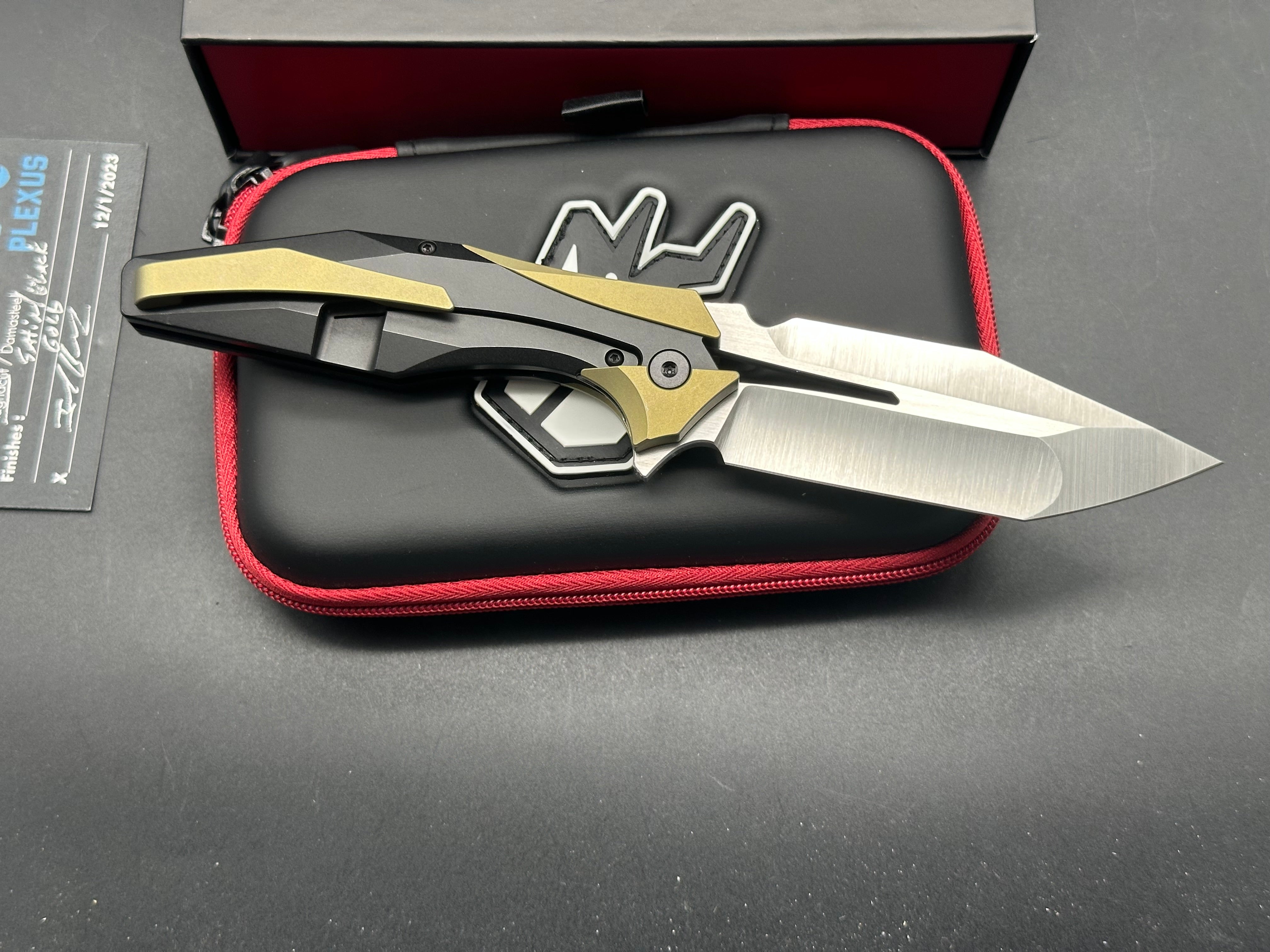 Arcane Design - The Plexus/Black DLC Ti Frame + Gold Ti Bolster Inlays/Modified Tanto/Mangacut