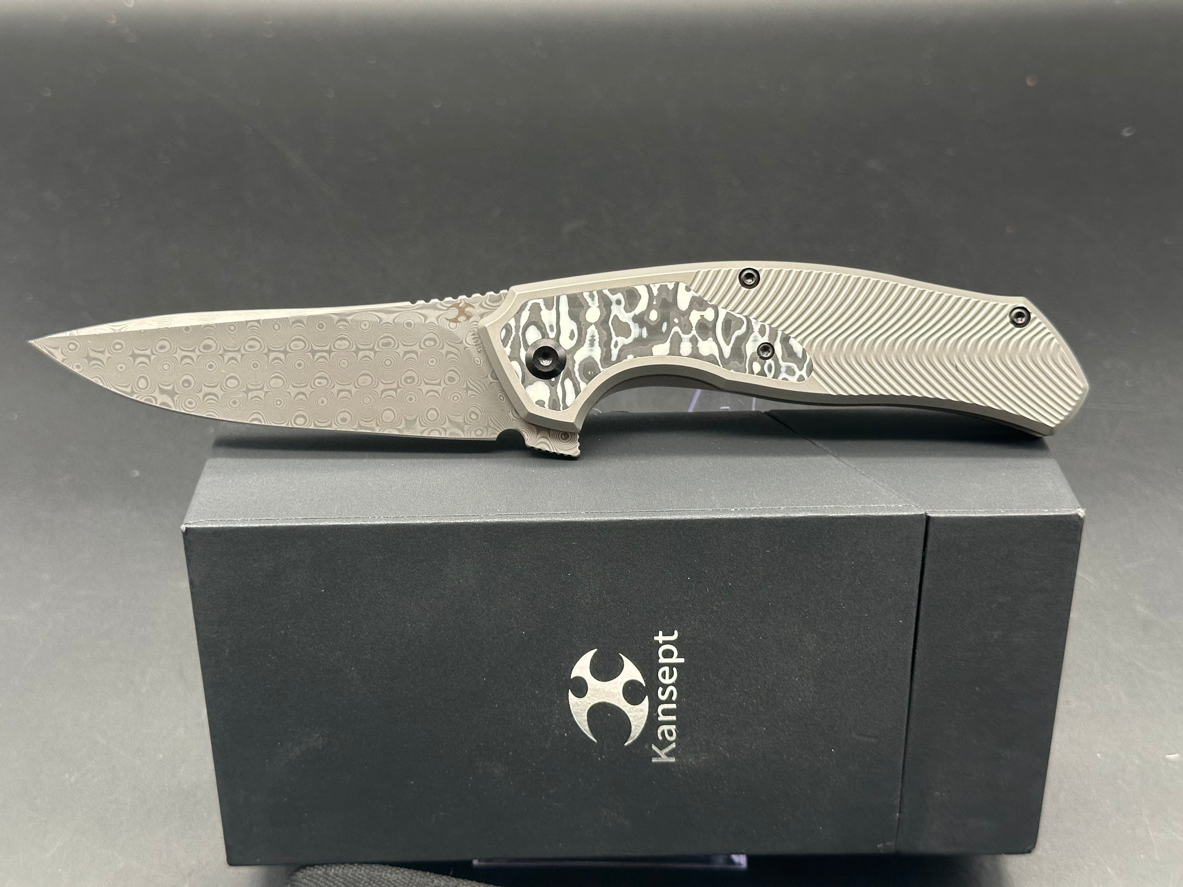 Kansept Knives HAVORN Frame Lock Knife Black and White CF/Ti (3.4" Damascus)