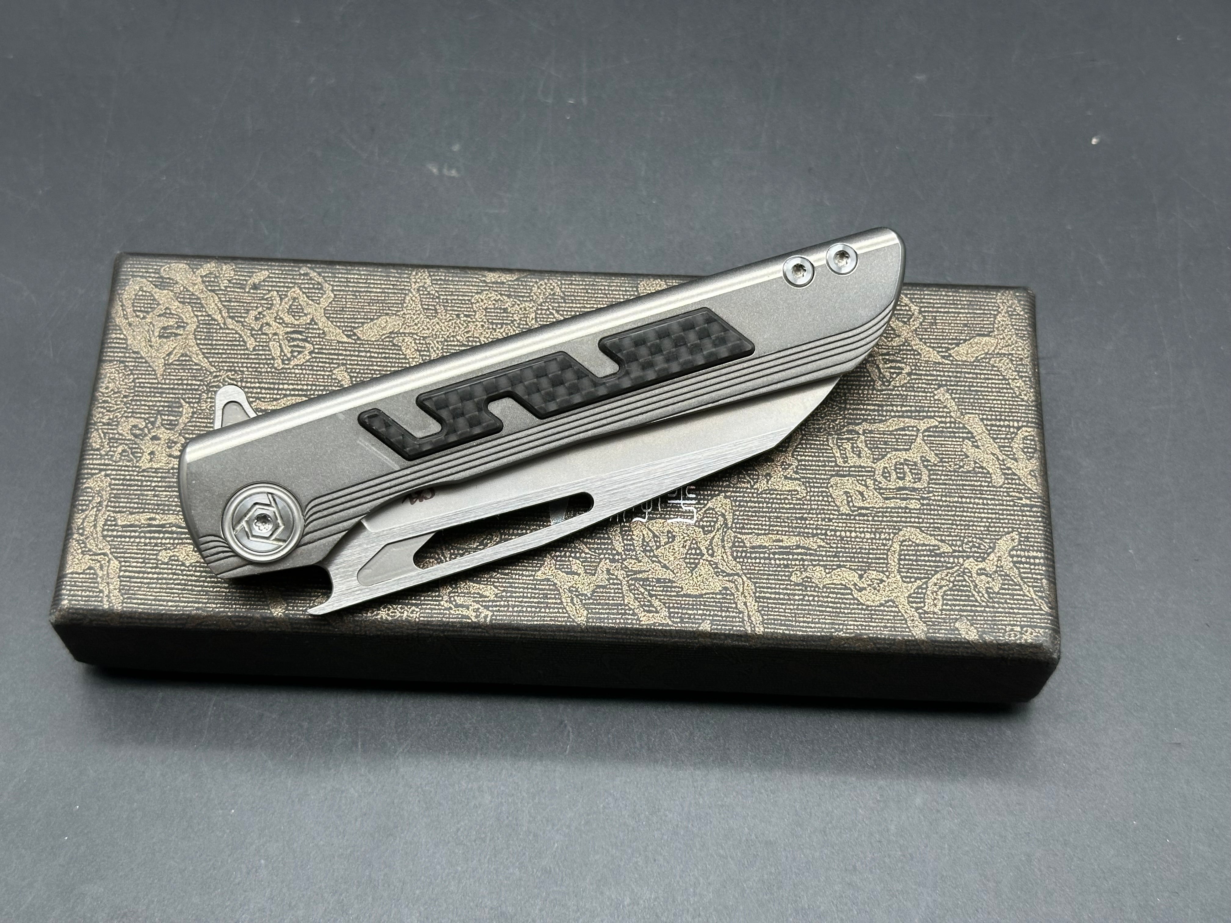 CH KNIVES BUTCHER 2 FLIPPER KNIFE GRAY TITANIUM HANDLE PLAIN S35VN BLADE