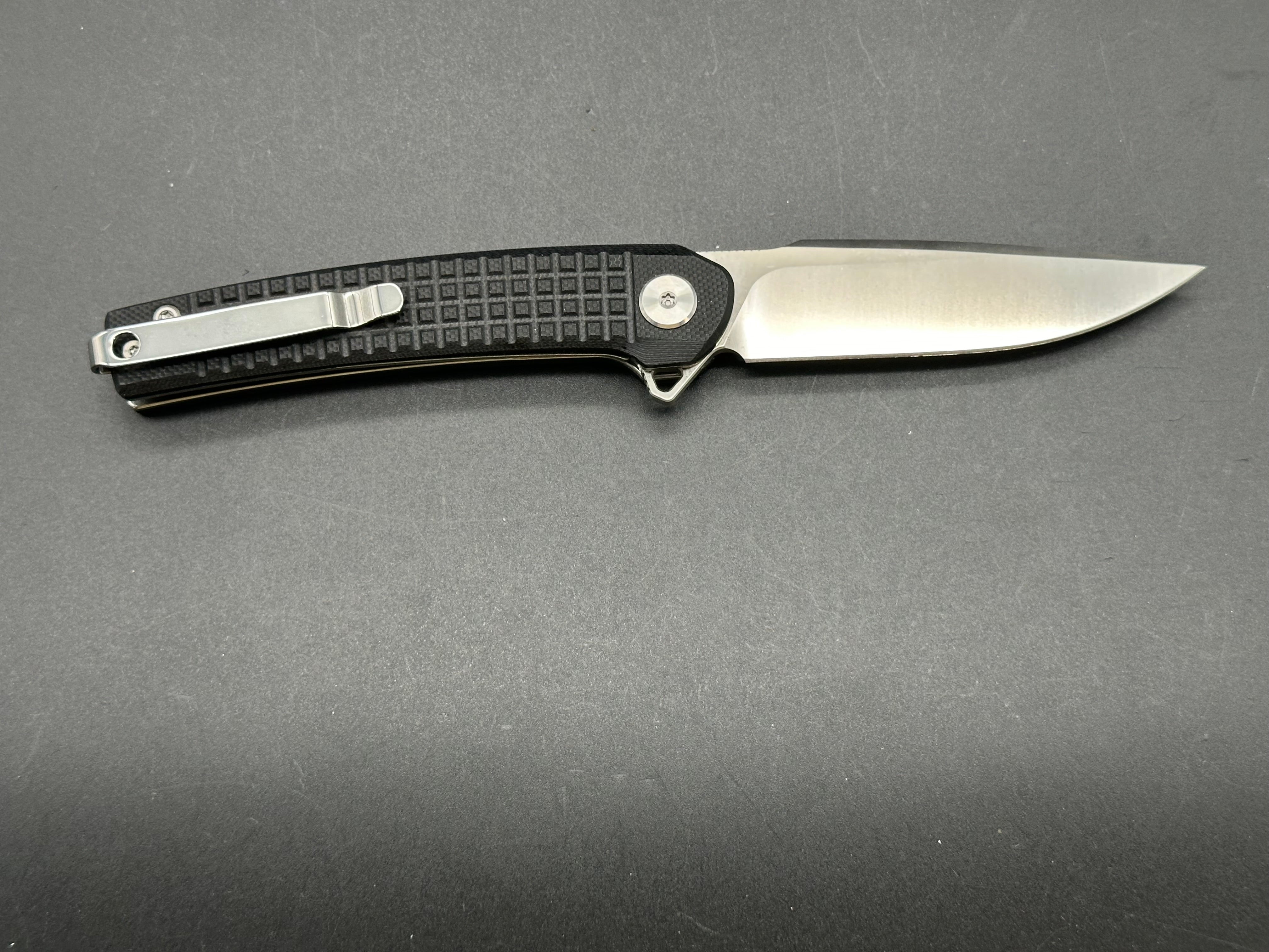 XTOUC XT01A 3.15" D2 Blade with Black G10 Frag Handle