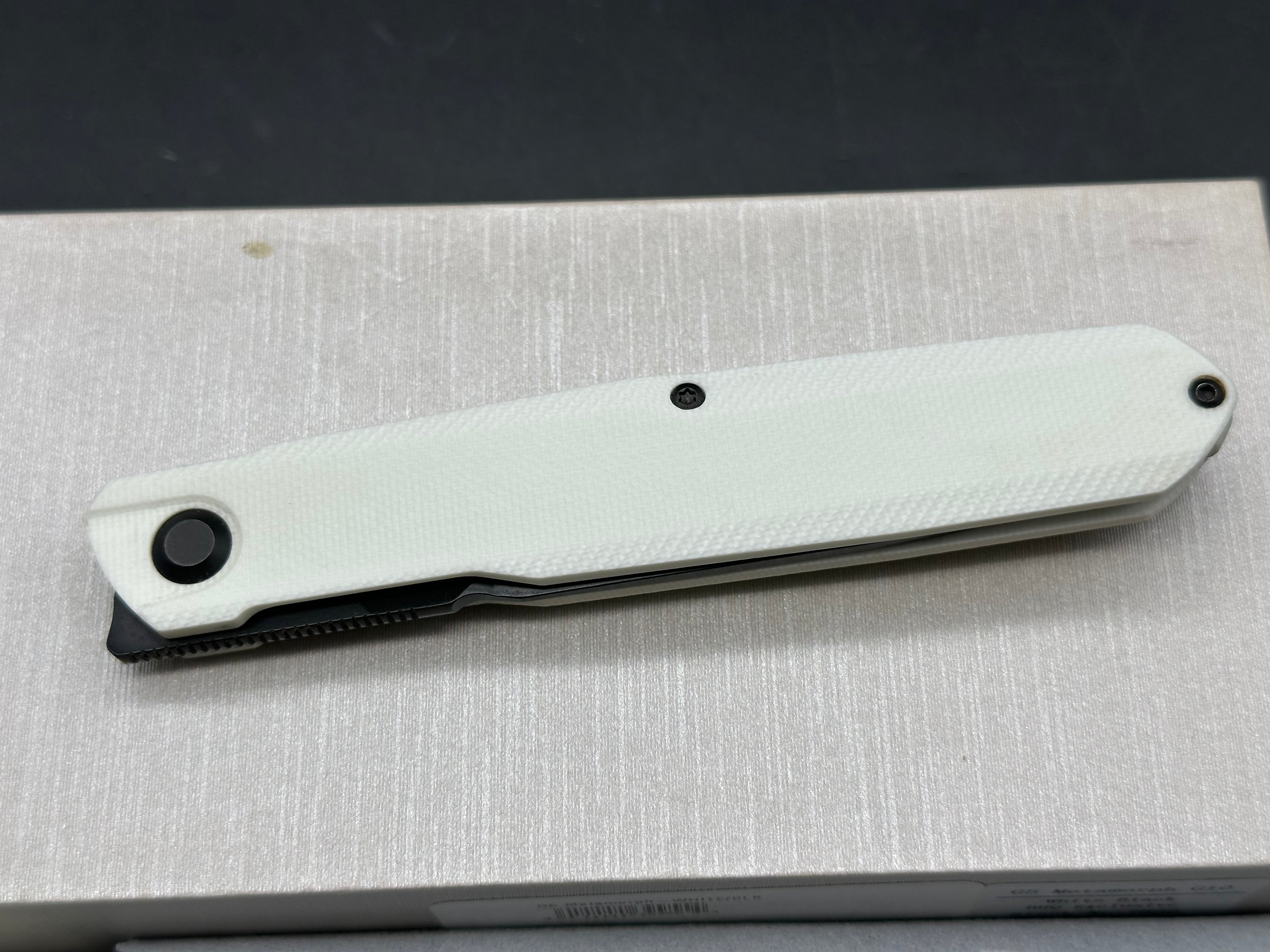 REAL STEEL G5 METAMORPH BUTTON LOCK FOLDING KNIFE OFF WHITE G10 HANDLE 14C28N PLAIN EDGE