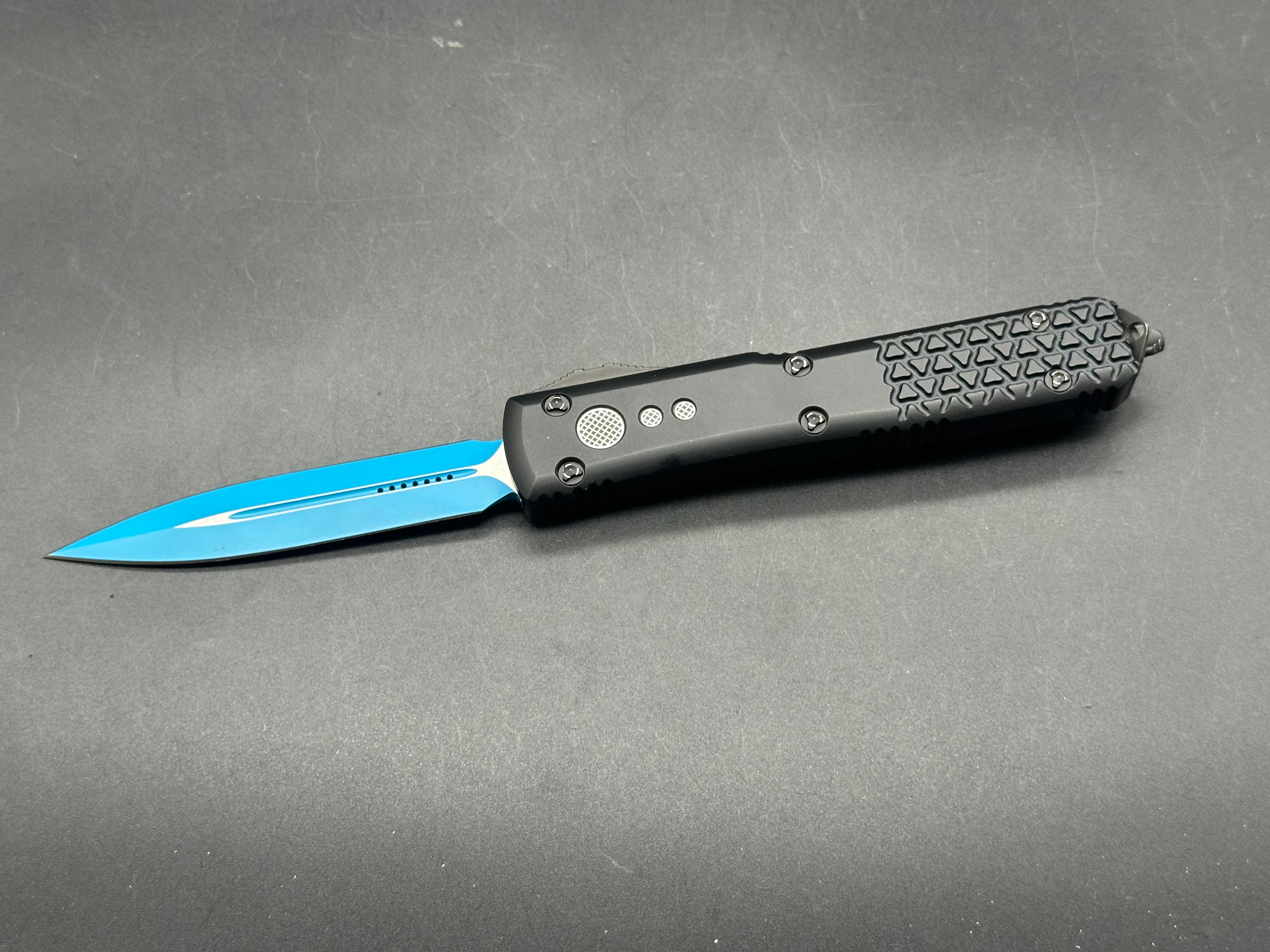 Microtech Ultratech Jedi Knight OTF Knife Black (3.4" Blue)