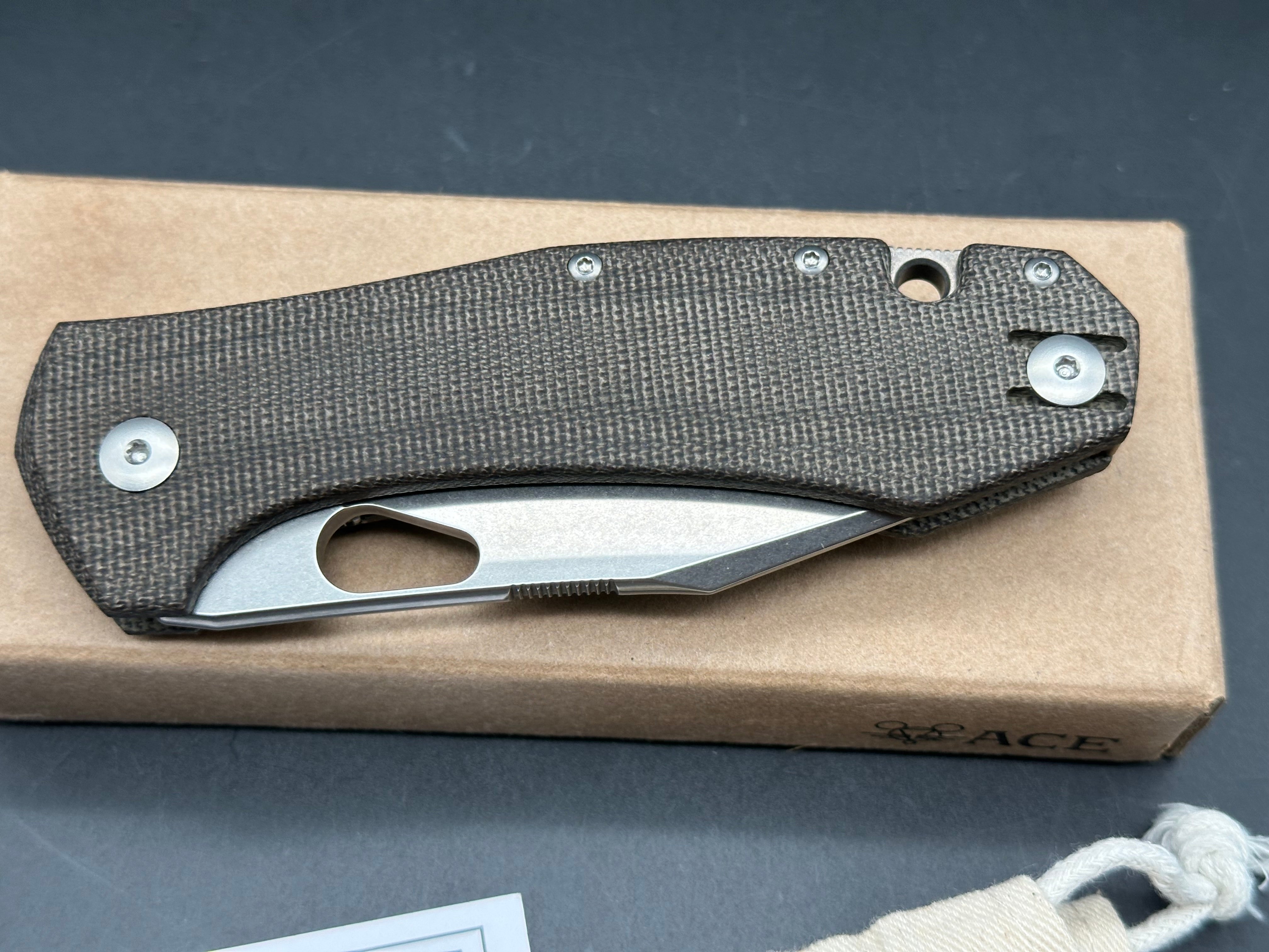 GiantMouse Ace Grand 3.3125" Elmax Stonewash Blade with Green Canvas Micarta Scales