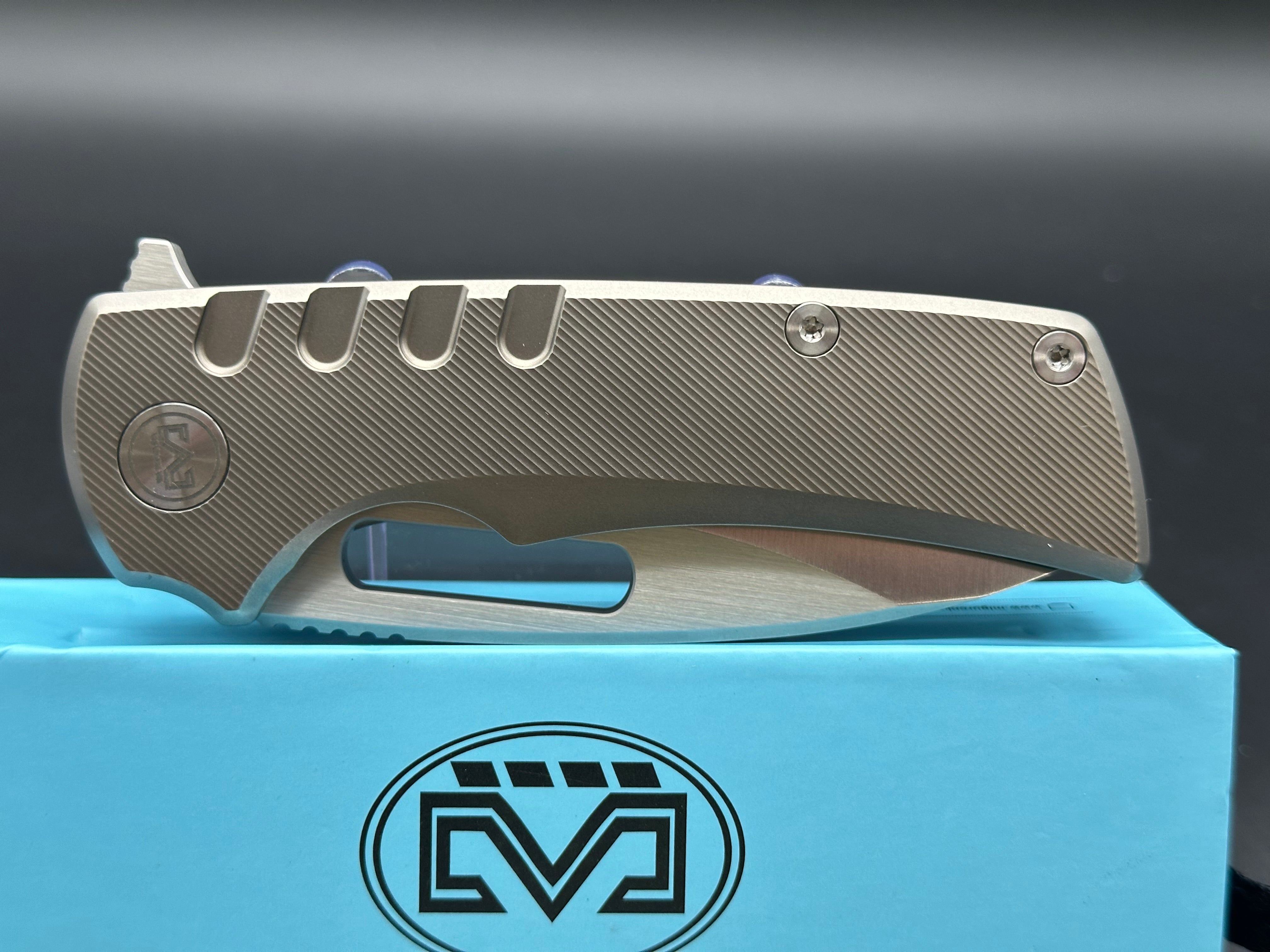 Miguron Arma 3.75” M390 Satin Blade with Titanium Handle in Dark Gray