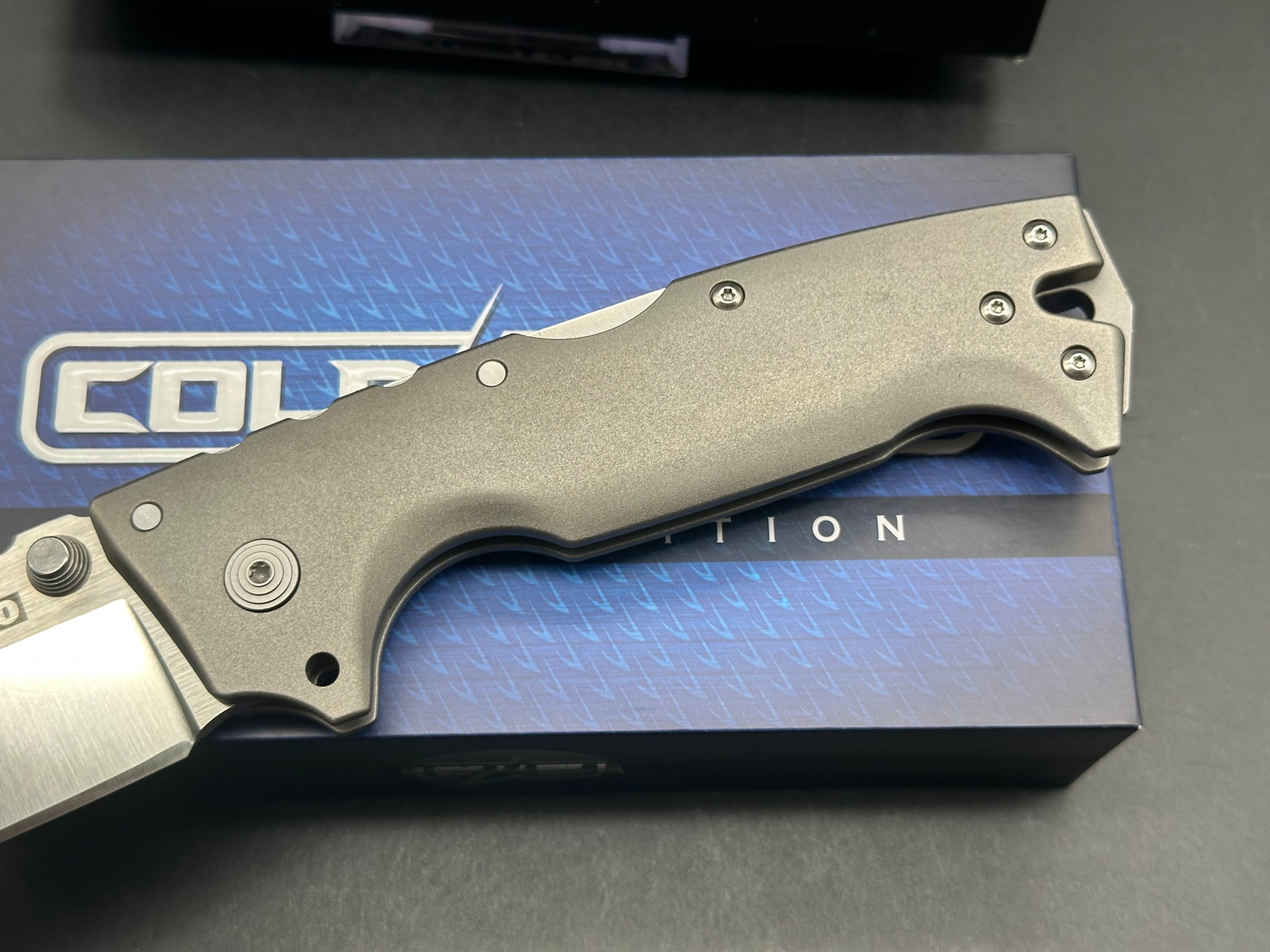 Cold Steel limited edition AD-10 / titanium/CPM-3V satin blade