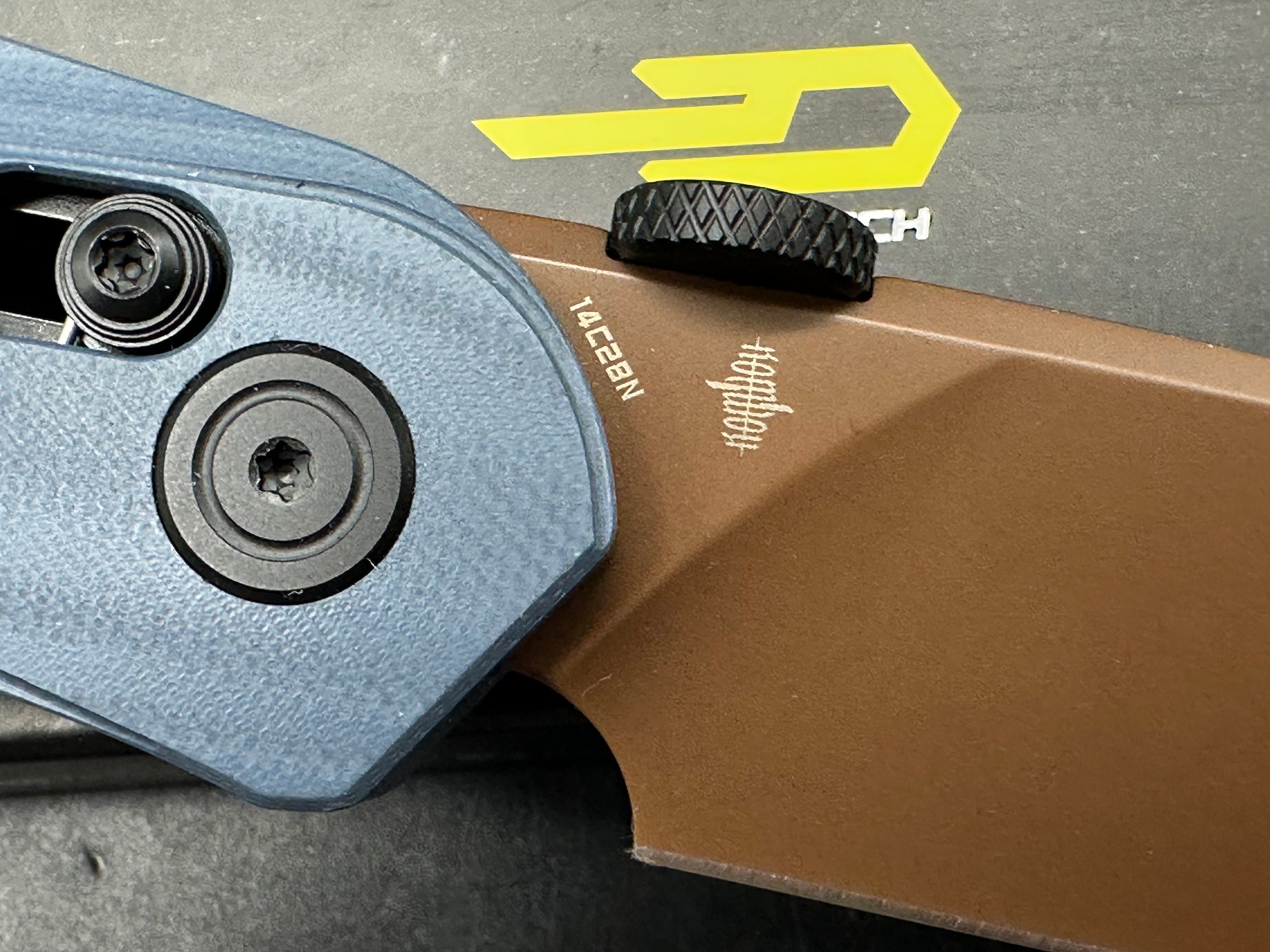 BESTECH MOTHUS FOLDING KNIFE BLUE/GRAY G10 HANDLE 14C28N DROP POINT PLAIN EDGE GOLD PVD FINISH