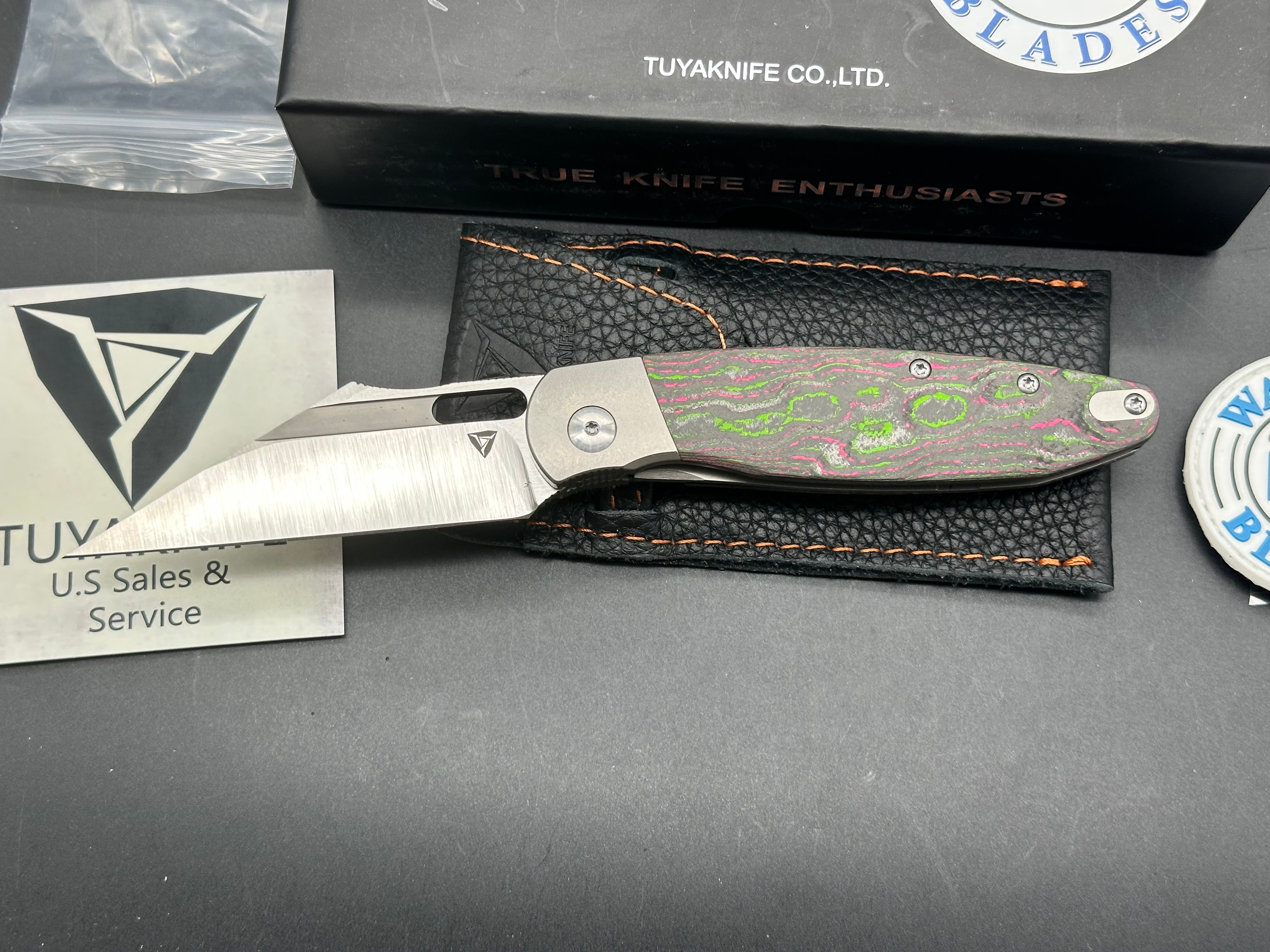 TUYA KNIFE BRIAN EDMONSON BE SEAXY FOLDING KNIFE TITANIUM HANDLE WATERMELON CAMOCARBON S90V BLADE