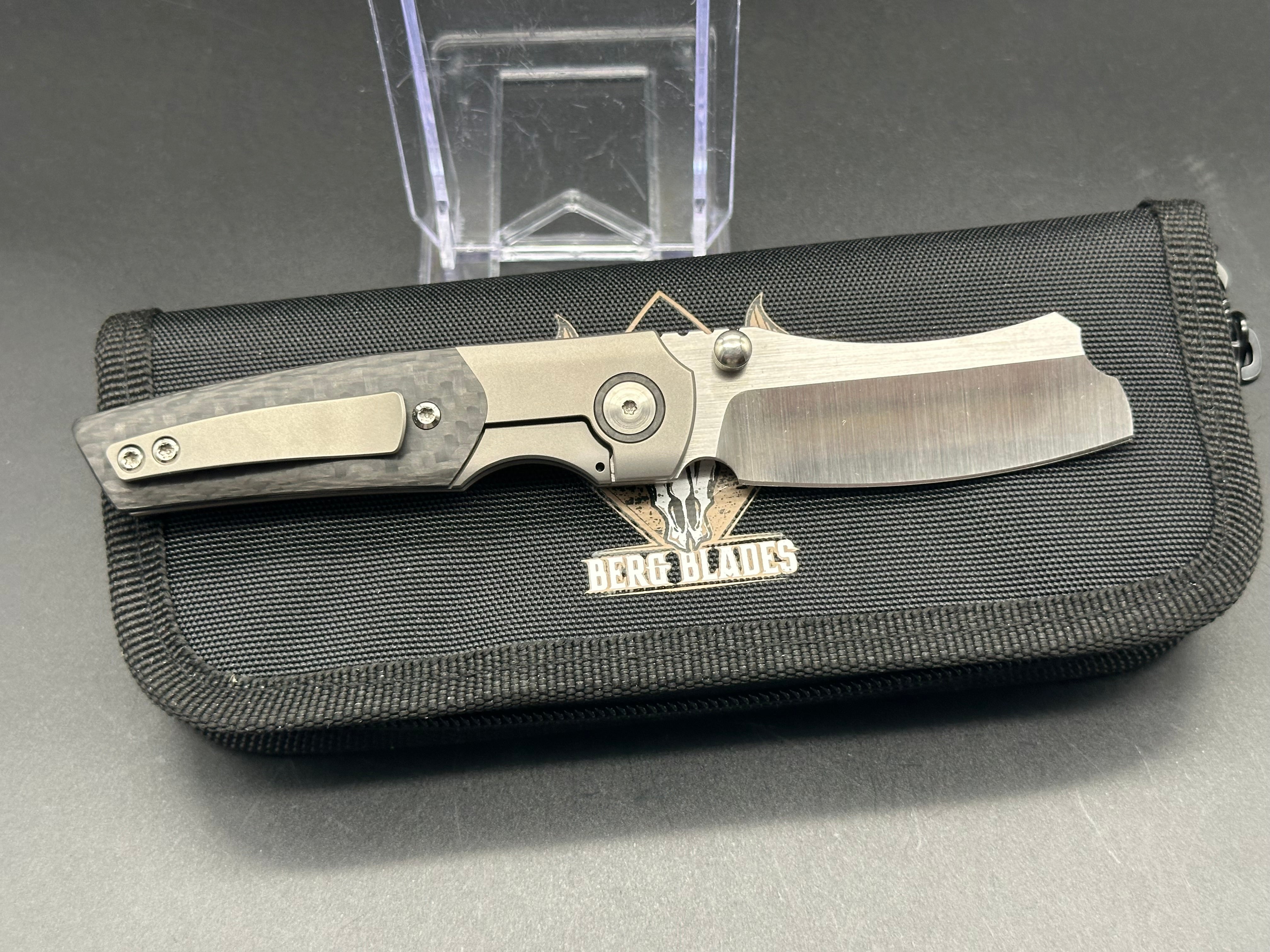 Berg mini Barber carbon fiber satin m390 blade