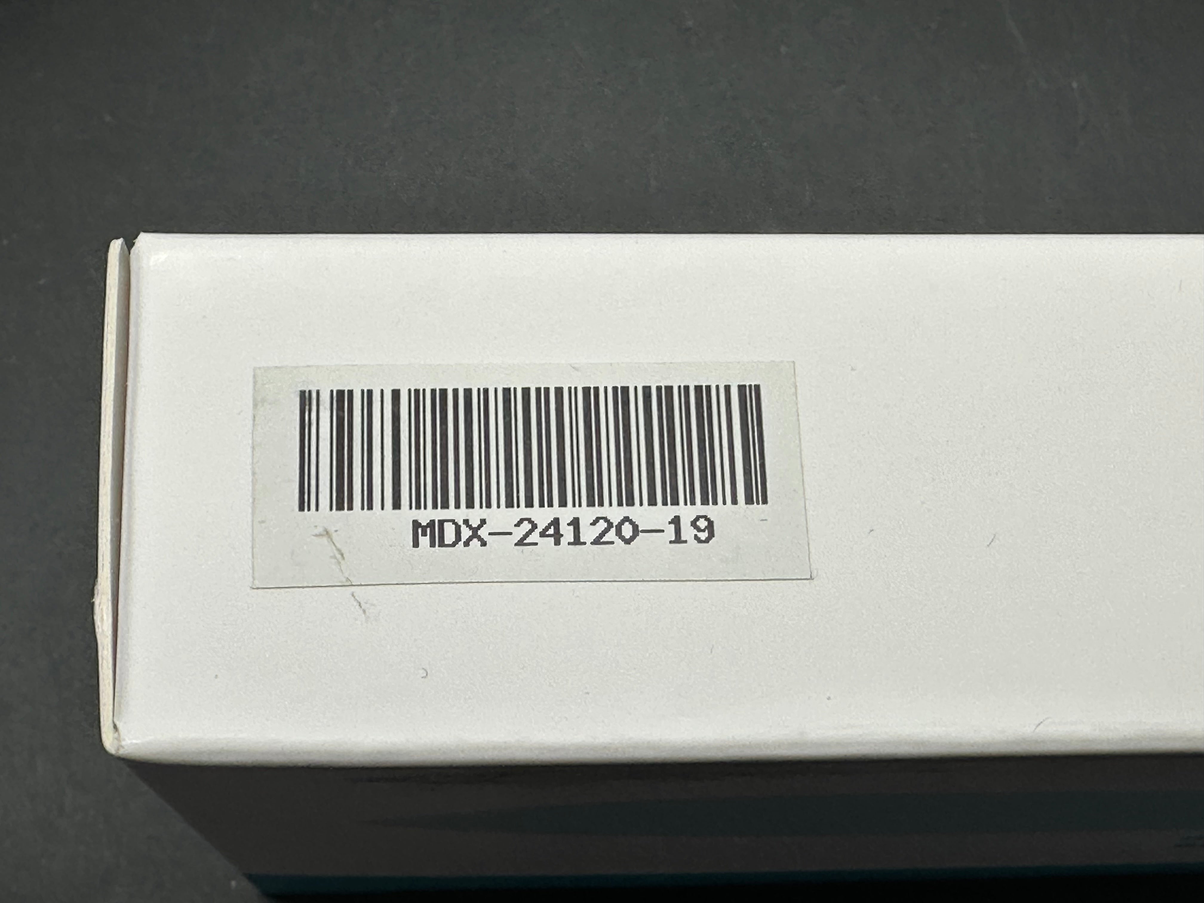 Massdrop Laconico Keen, S35VN blade, anodized tumbled titanium handle