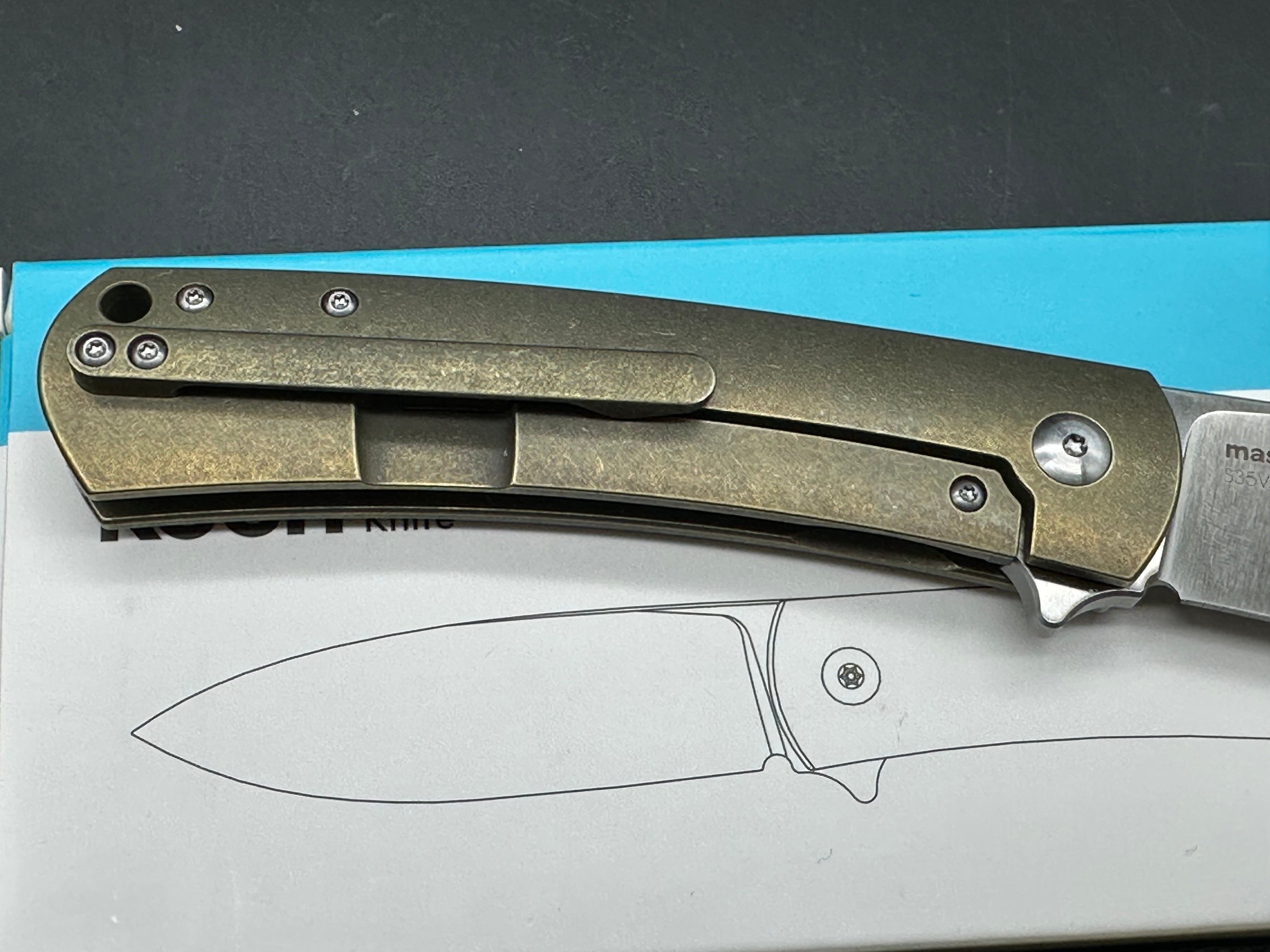 Massdrop Laconico Keen, S35VN blade, anodized tumbled titanium handle