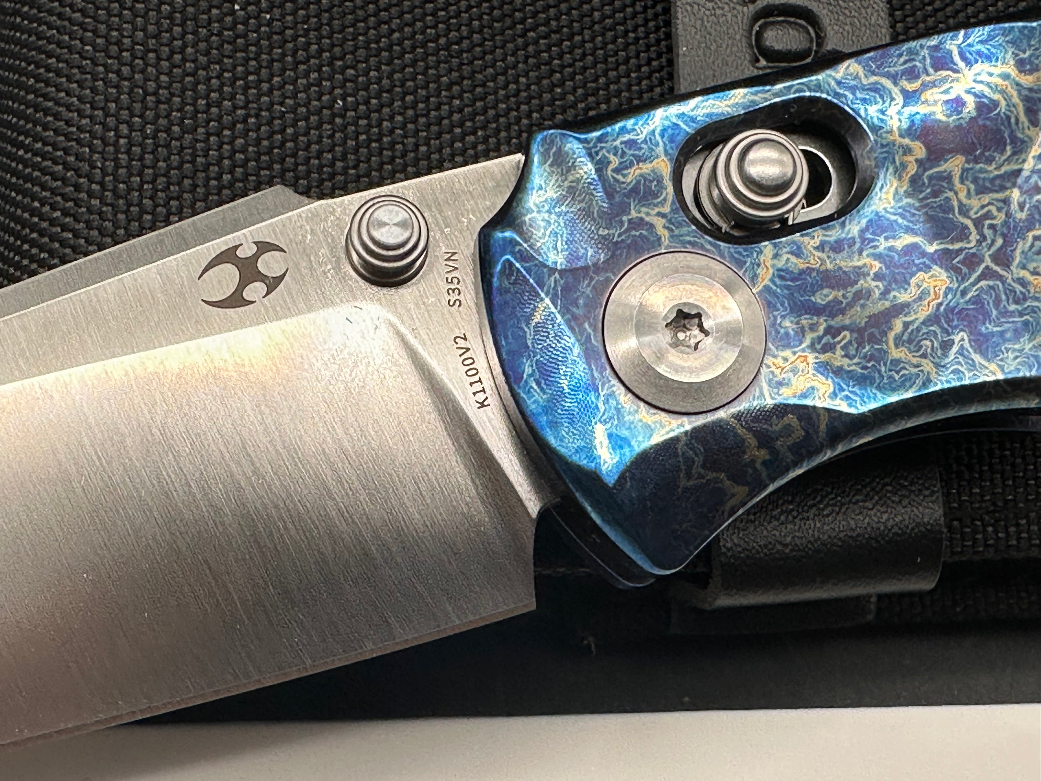 KANSEPT SIF CROSSBAR LOCK TITANIUM LIGHTNING STRIKE FINISH HANDLE (3.76" CPM S35VN BLADE)
