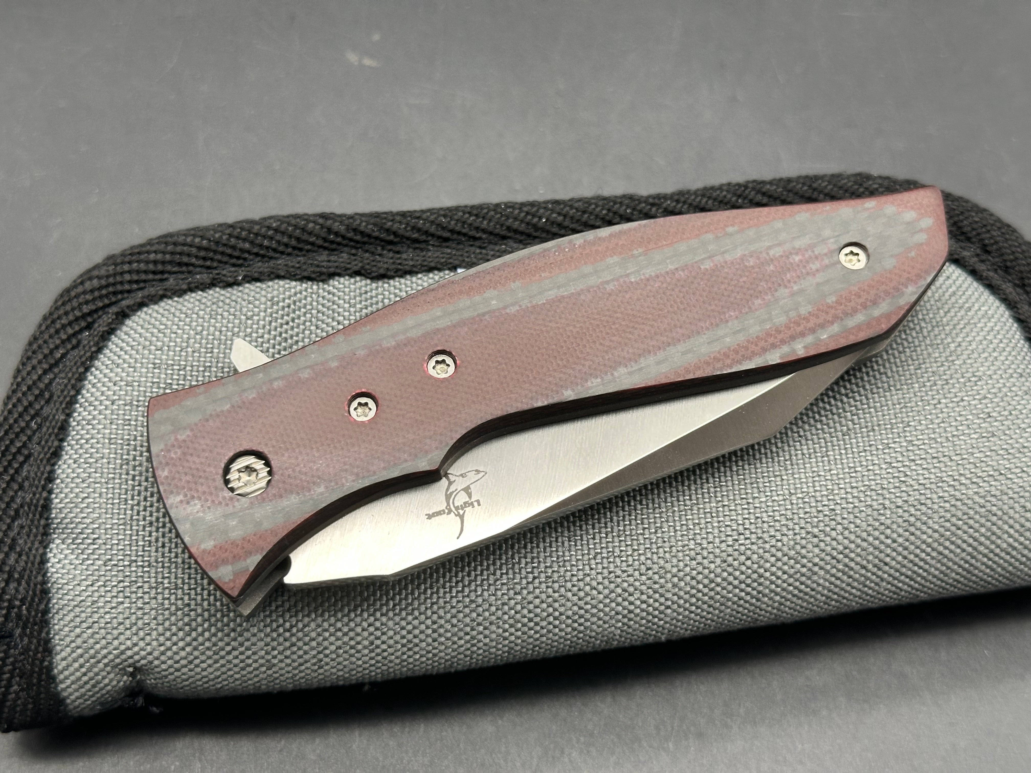 Greg Lightfoot Custom Bullwhip, CPM 154 blade, red carbon fiber handle