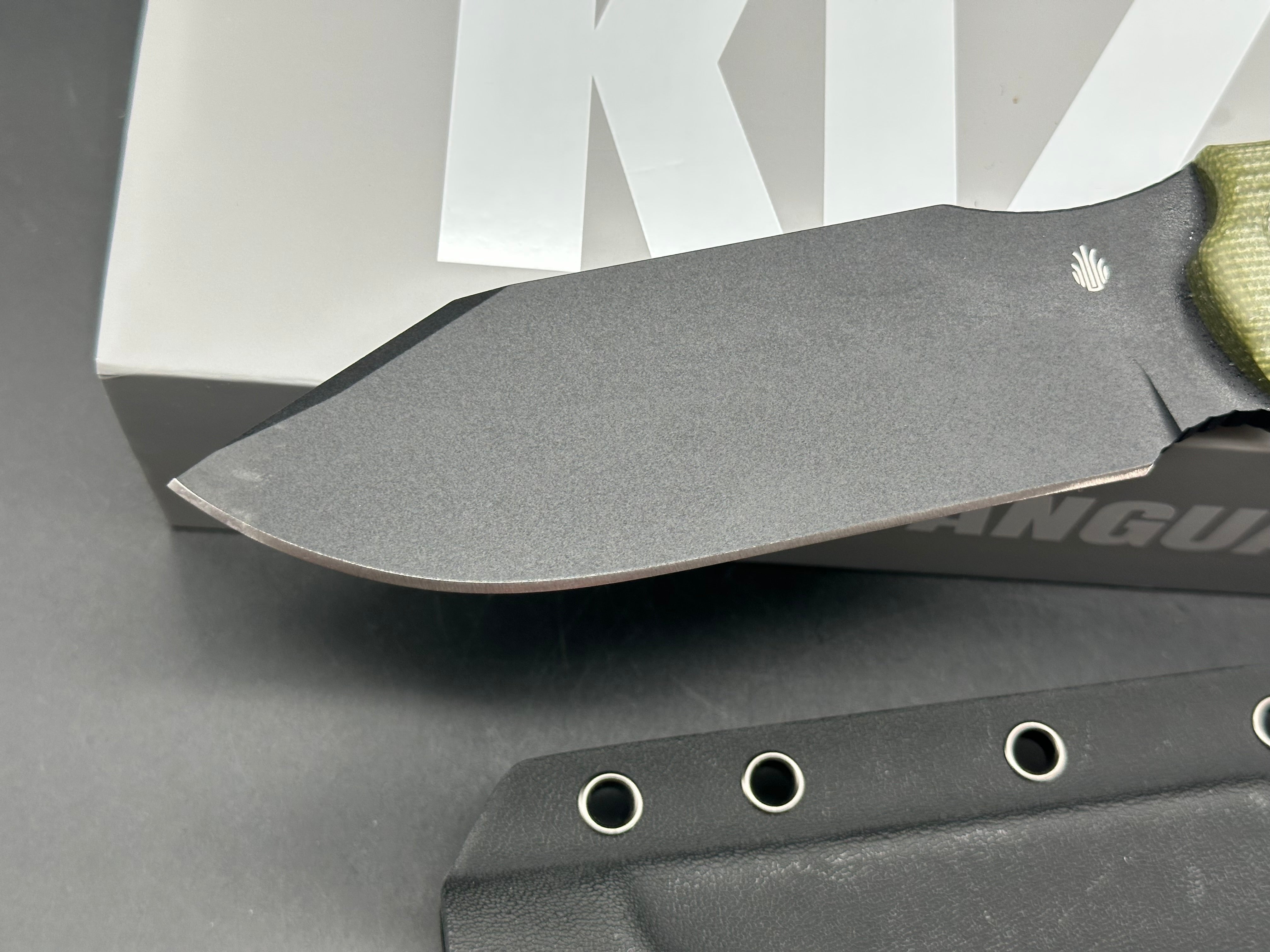 KIZER SHEEPDOG SURVIVAL FIXED BLADE KNIFE GREEN MICARTA HANDLE 1095 CLIP POINT PLAIN BLACK BLADE