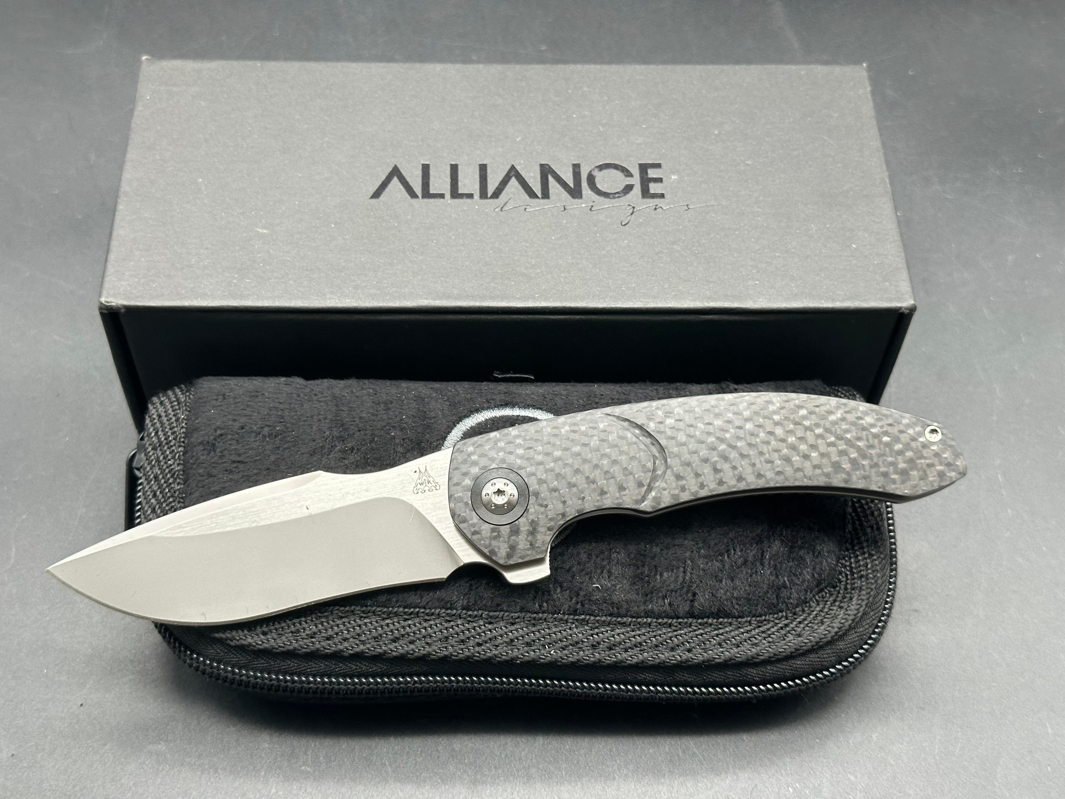 Alliance Designs Deimos, Walter Randolph design, M390 blade, carbon fiber/zircuti handle