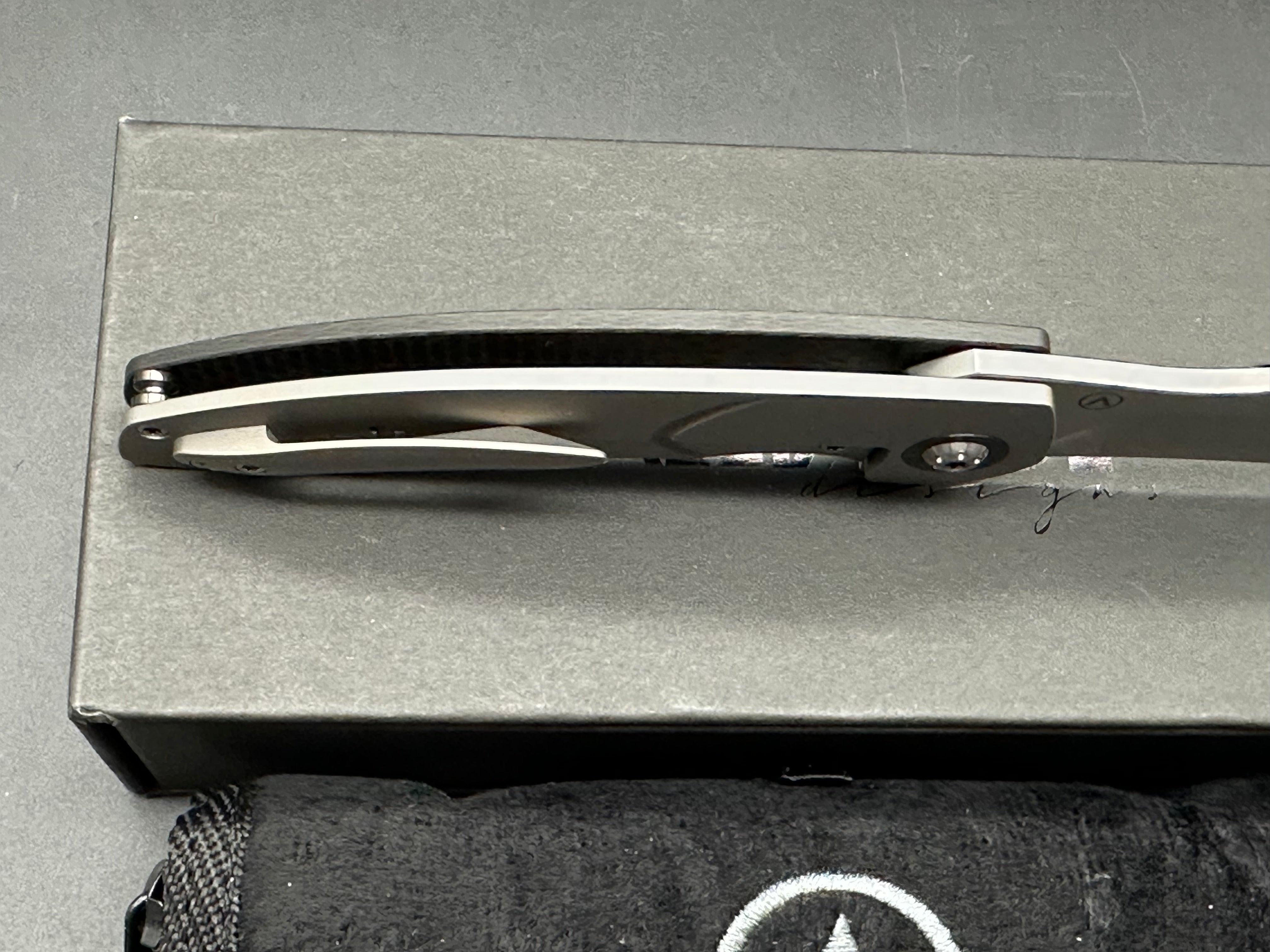 Alliance Designs Deimos, Walter Randolph design, M390 blade, carbon fiber/zircuti handle