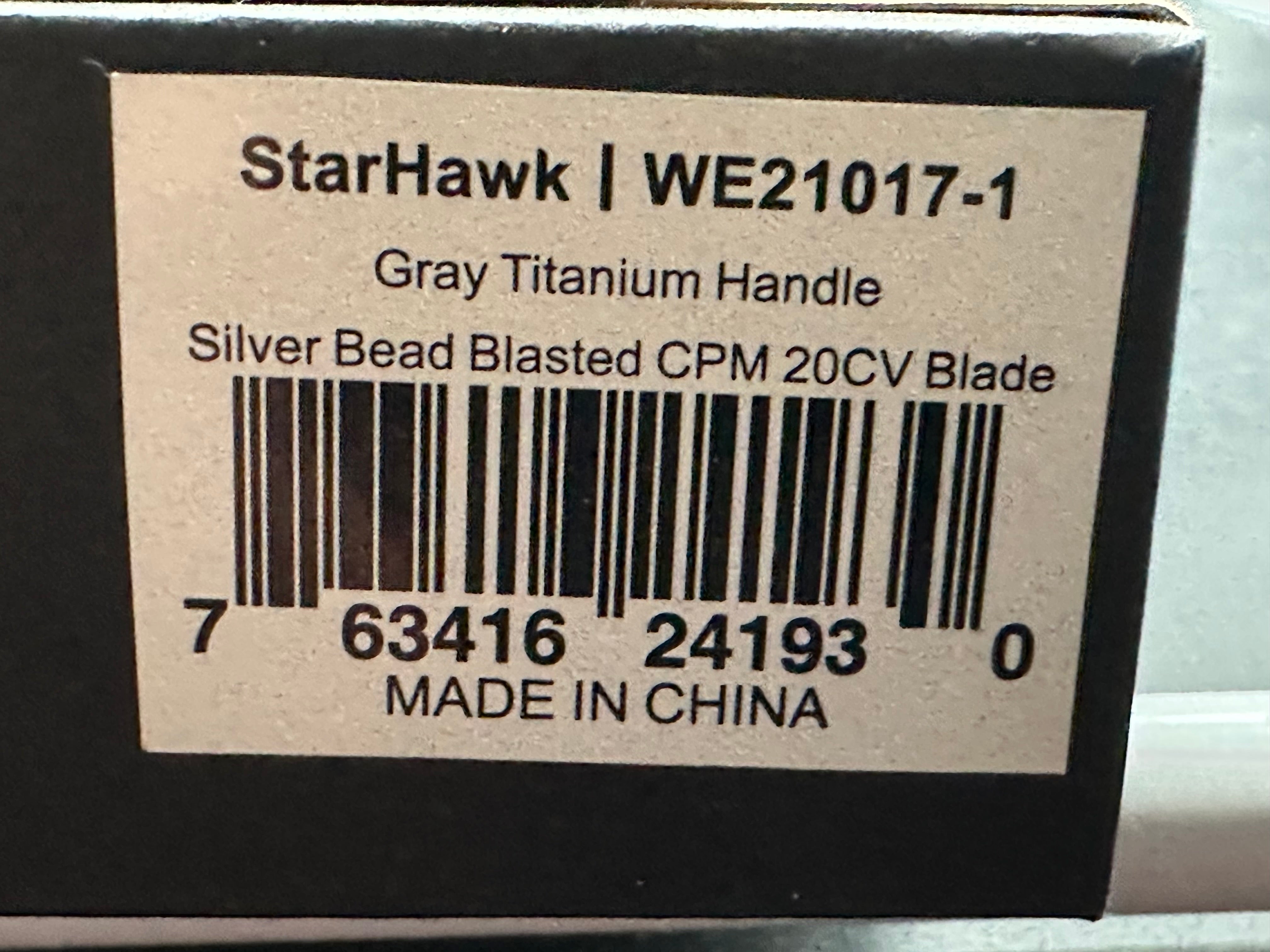 We Knives Starhawk, CPM-20CV bead blasted blade, titanium handle