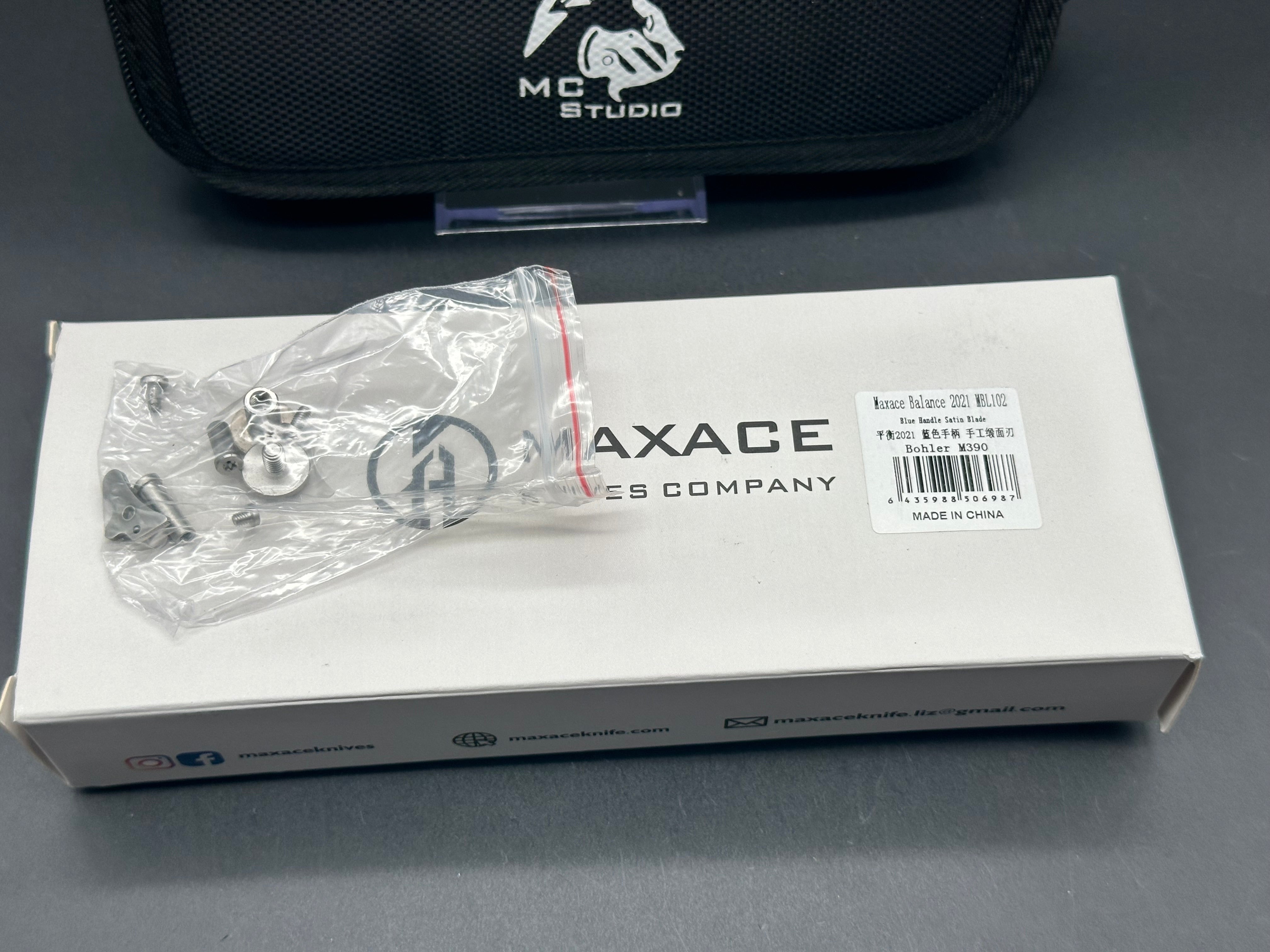 Maxace MBL102 "Balance" 2021 3.7" Satin M390 Drop Point, Blue TI Handles