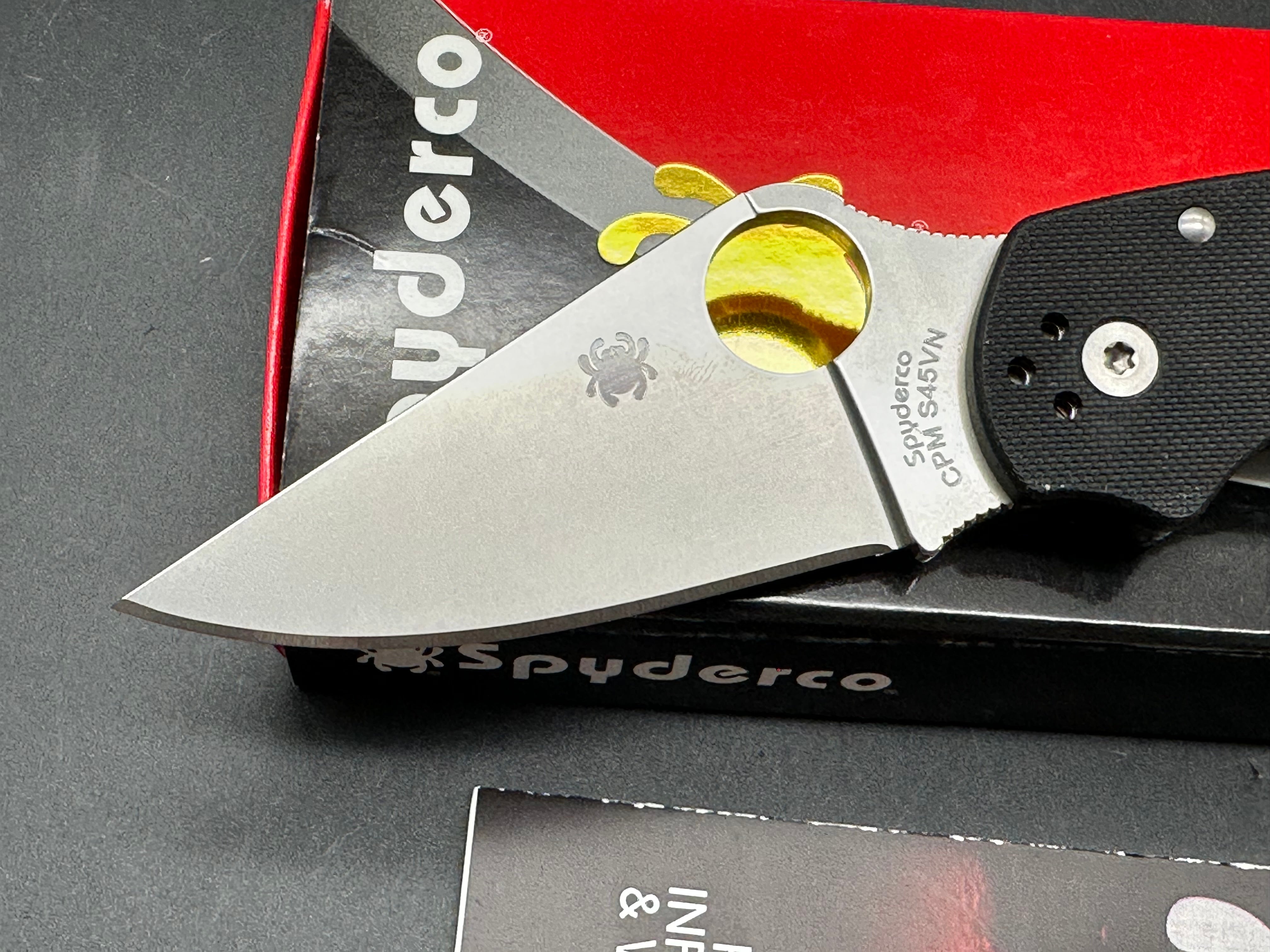 Spyderco Para 3, 2.93" CPM S45VN Stonewash Blade with Black G10 Scales.