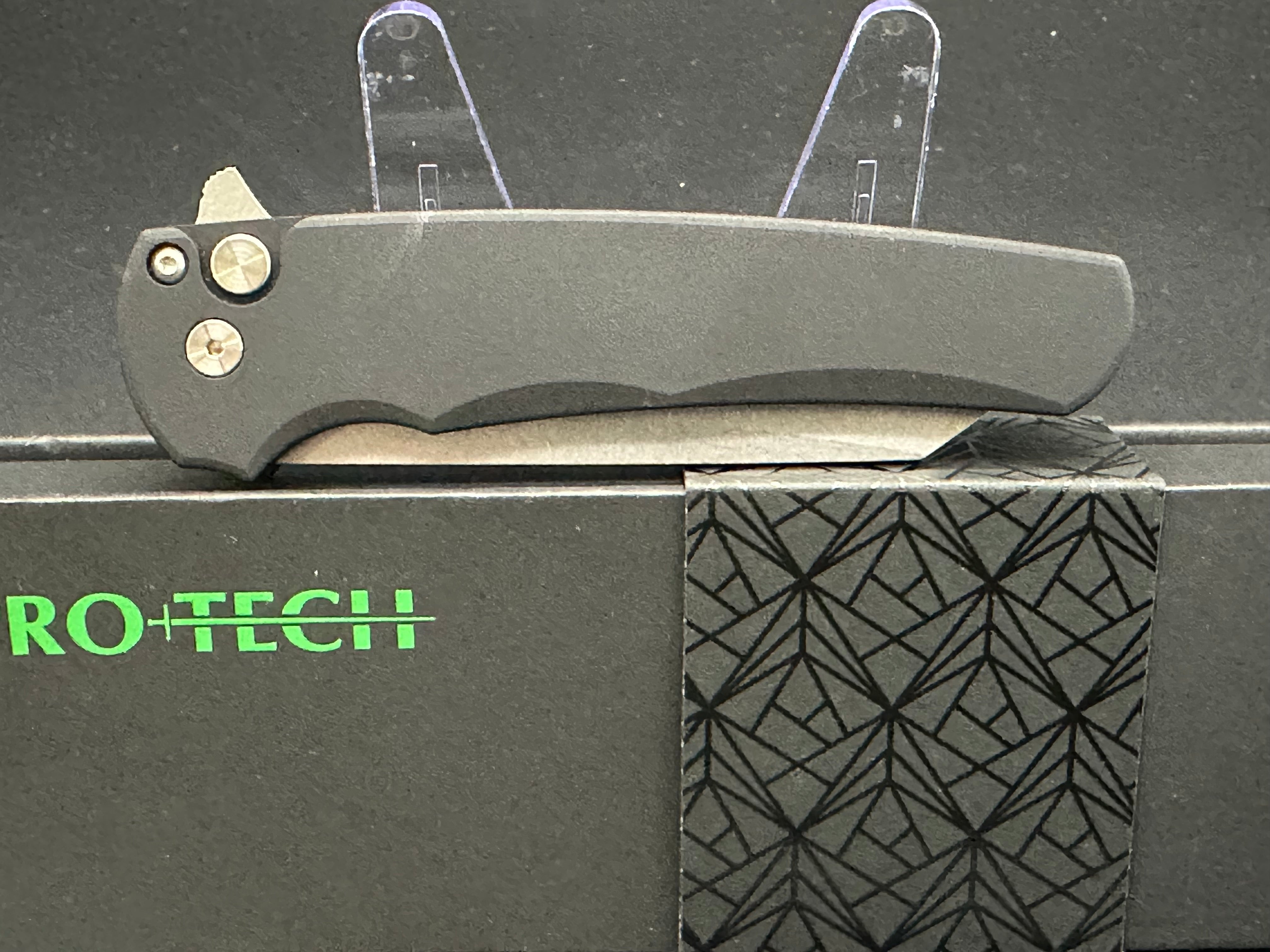 PROTECH Malibu Flipper Black Reverse Tanto