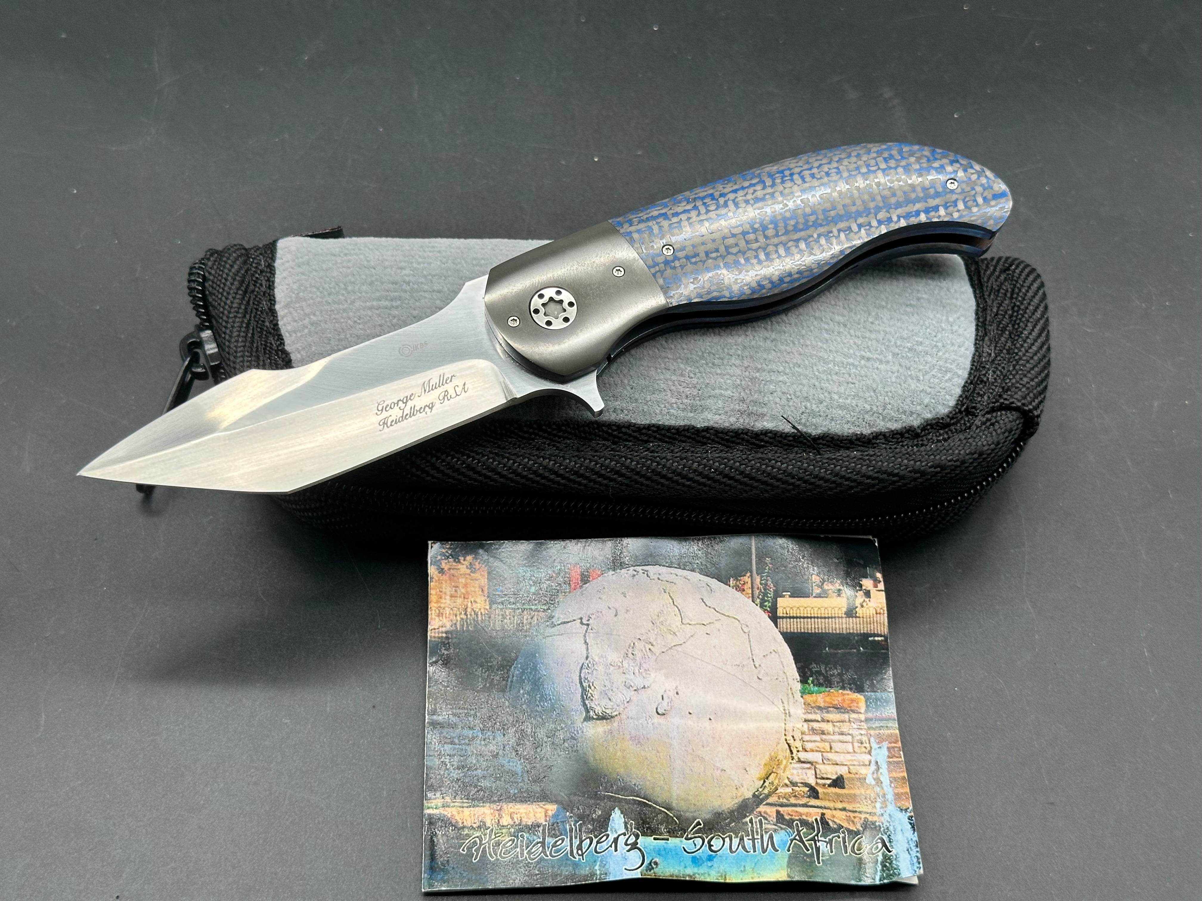 Custom George Muller LL-AA, M690 satin blade, blue lightening strike carbon fiber scales