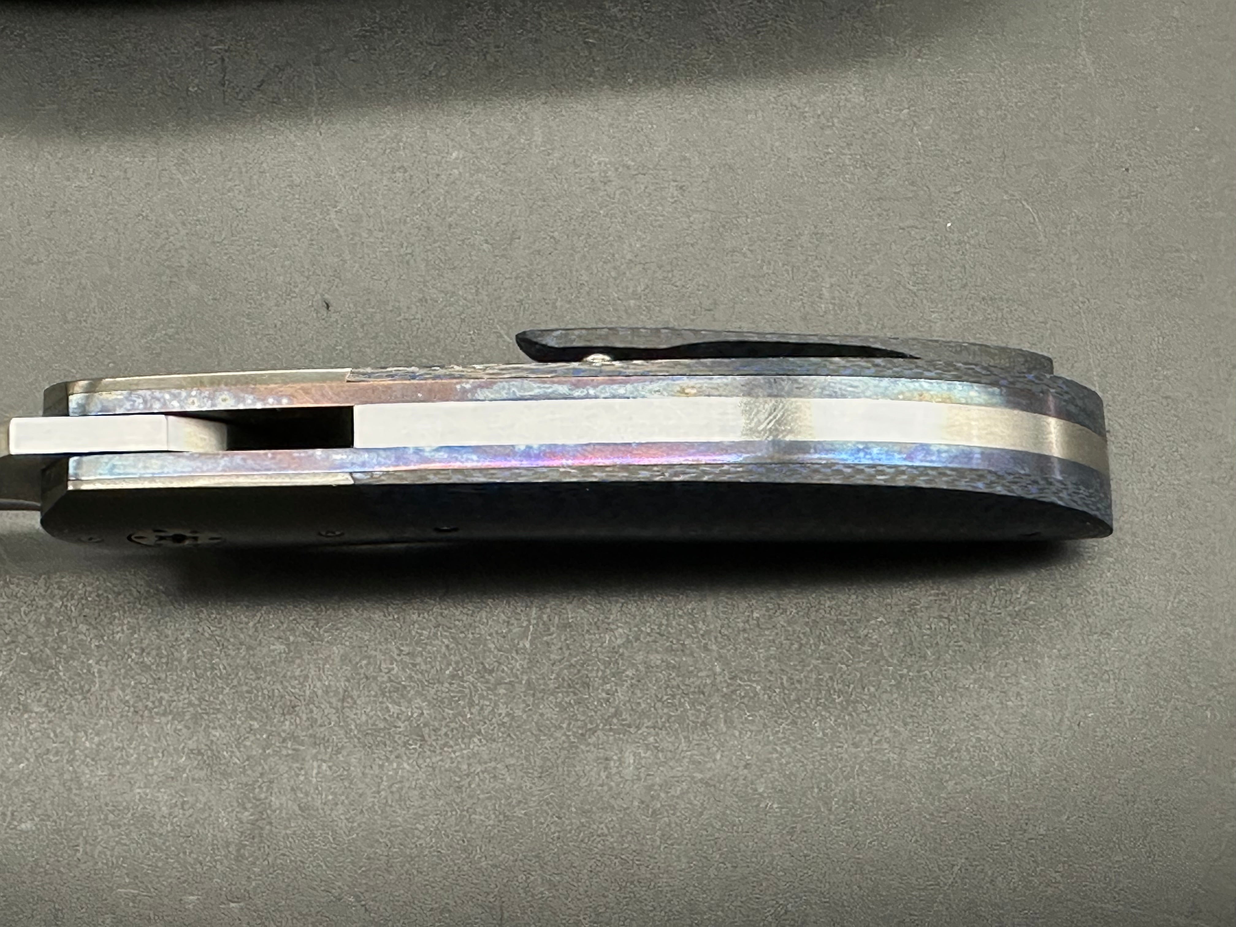 Custom George Muller LL-AA, M690 satin blade, blue lightening strike carbon fiber scales