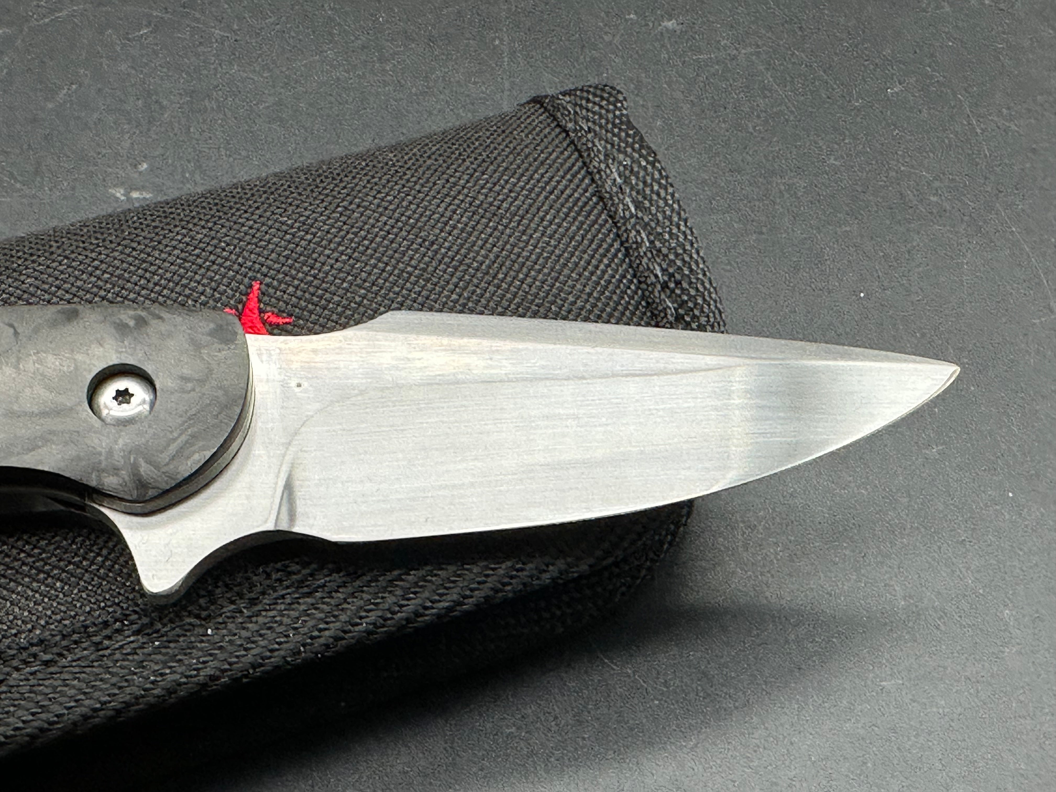 Pat Hammond custom one off Trilogy, hand rubbed satin CPM-154 blade, heat colored Mokuti show scale