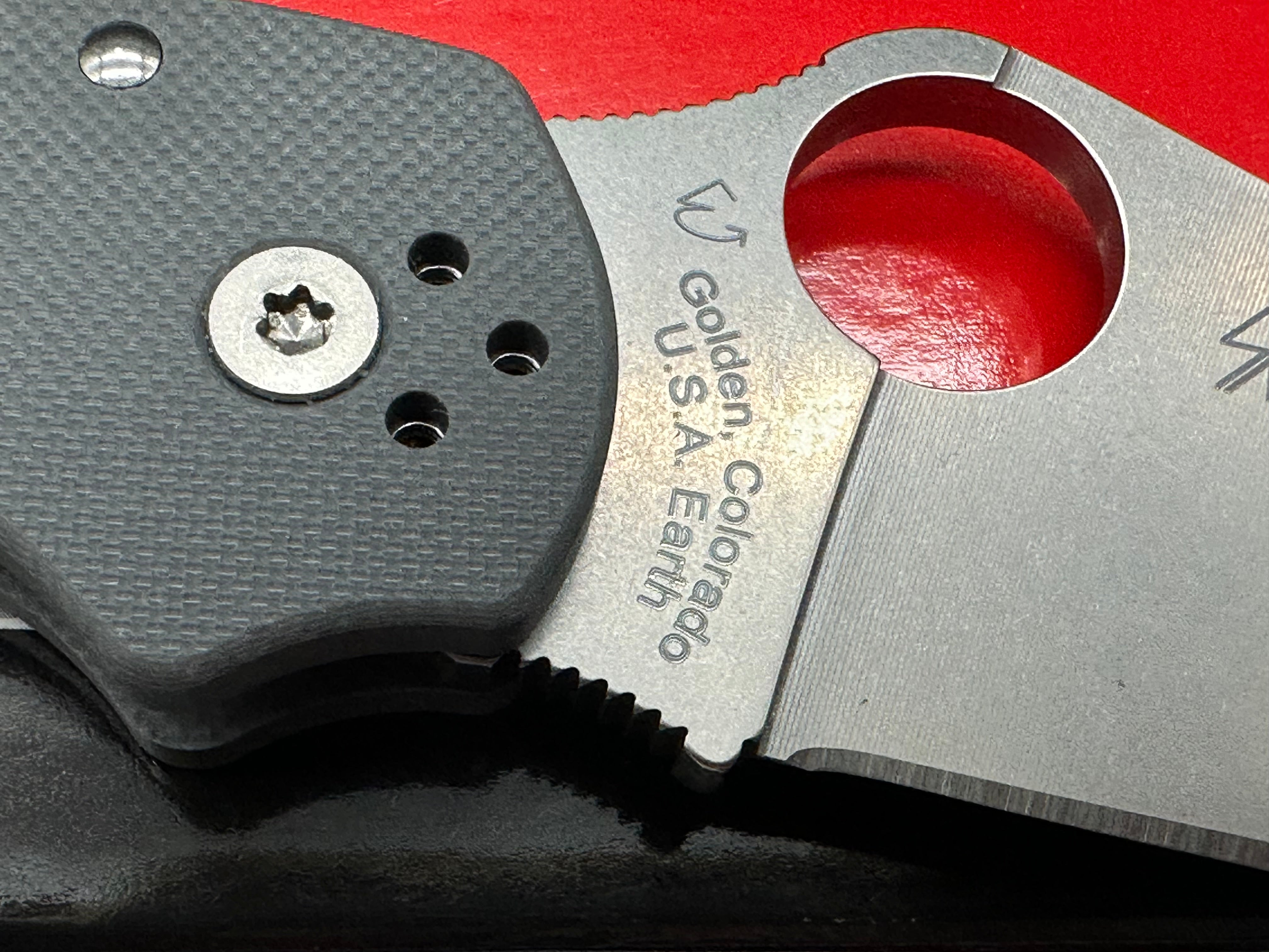 Spyderco Para 3 2.93" Maxamet Stonewash Blade with Gray G10 Scales