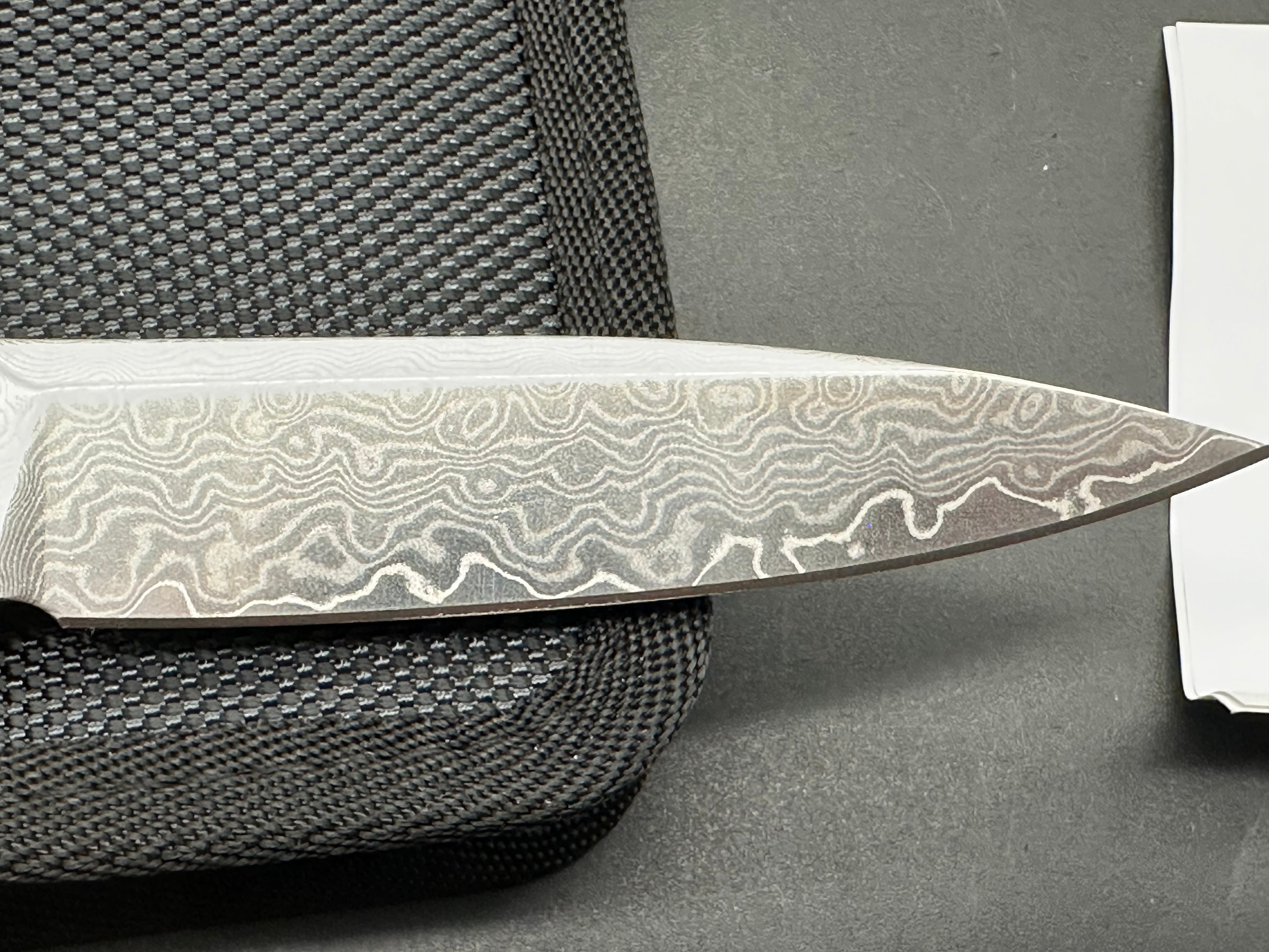 Artisan Cutlery Classic model1802GD, Damascus blade, G10 handle