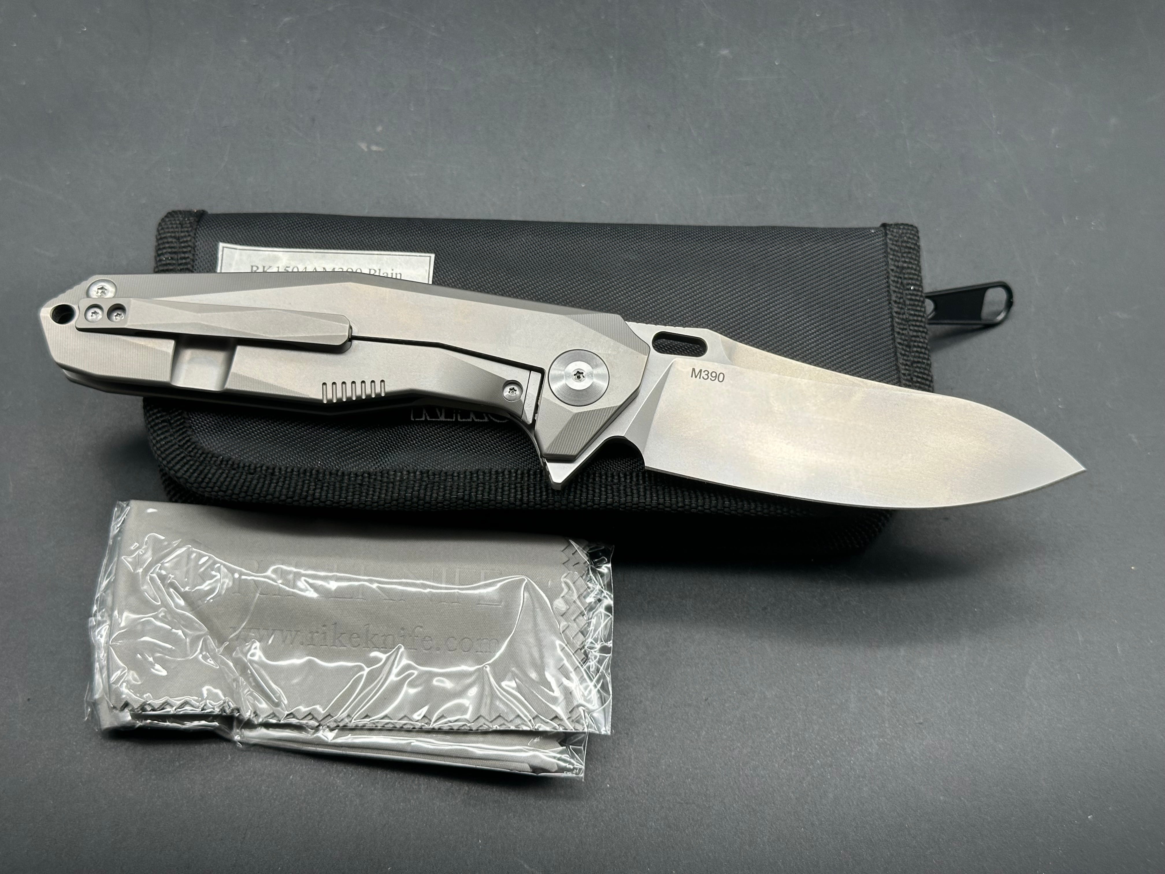 Rike Knives 1504A, M390 blade, titanium handle