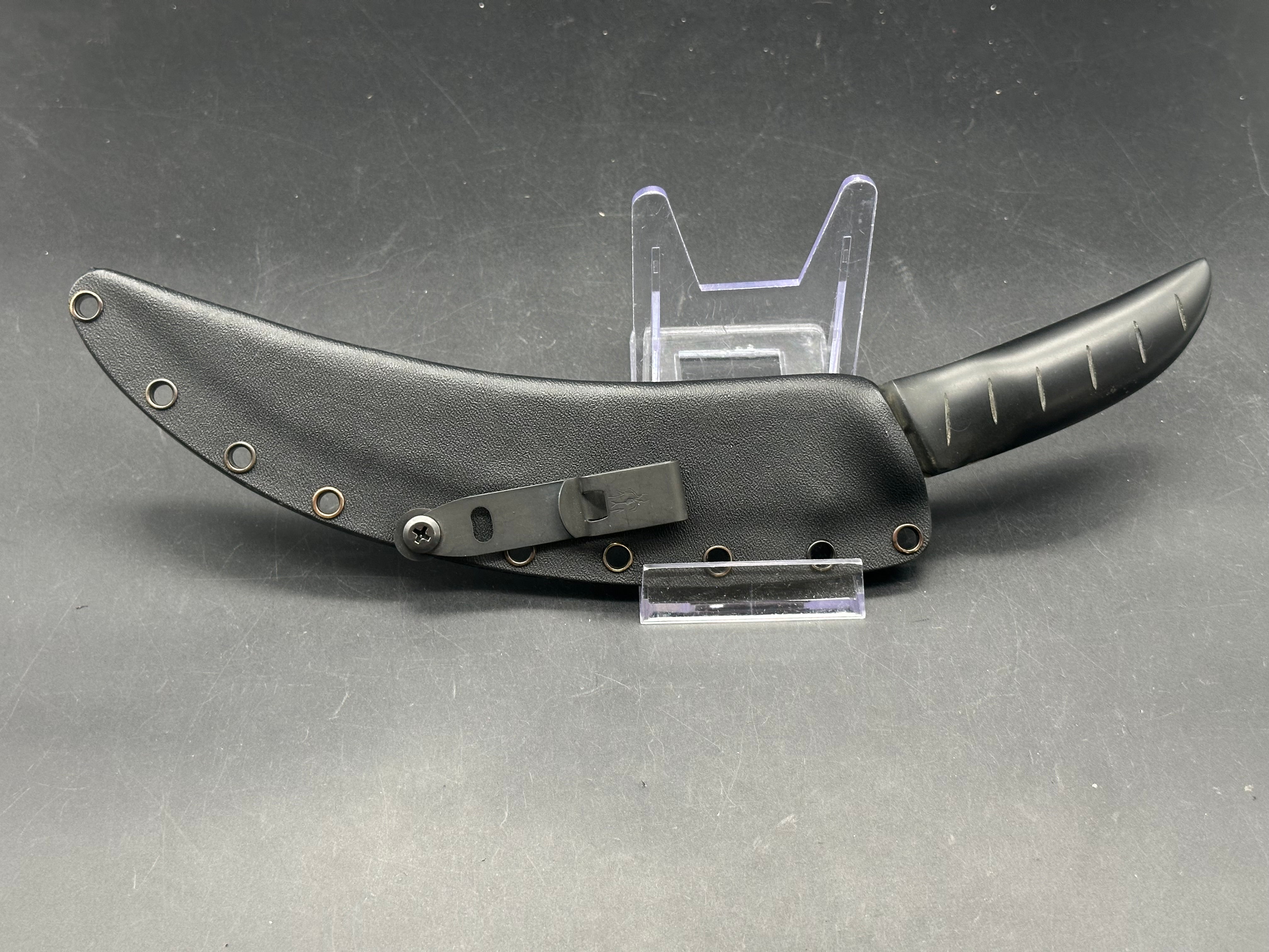 The Love Handle From Wingard Wearables