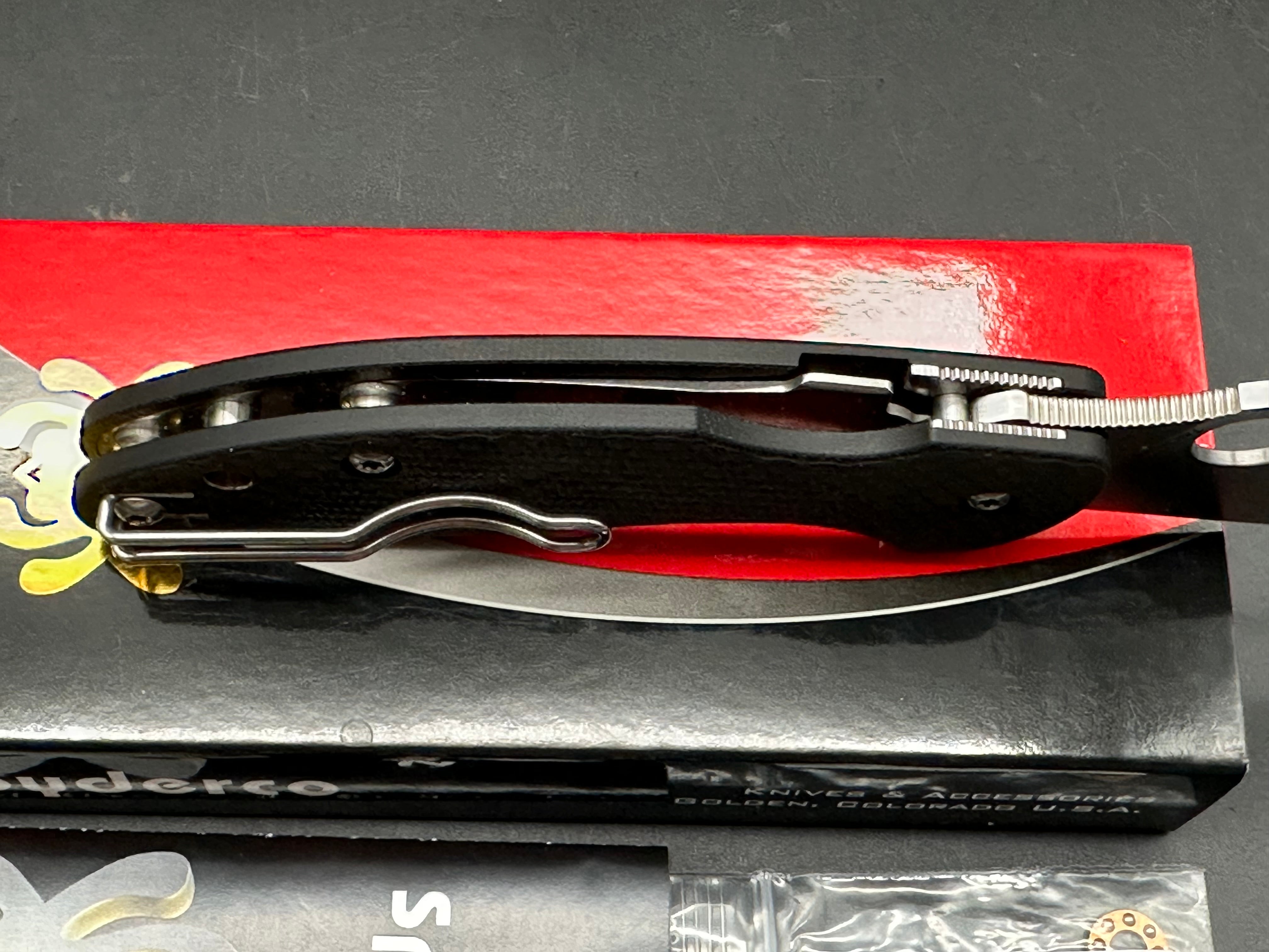 Spyderco Mantra 3 3.17" CPM S30V Satin Blade with Carbon FIber-G10 Laminated Scales with Skiff Bearings