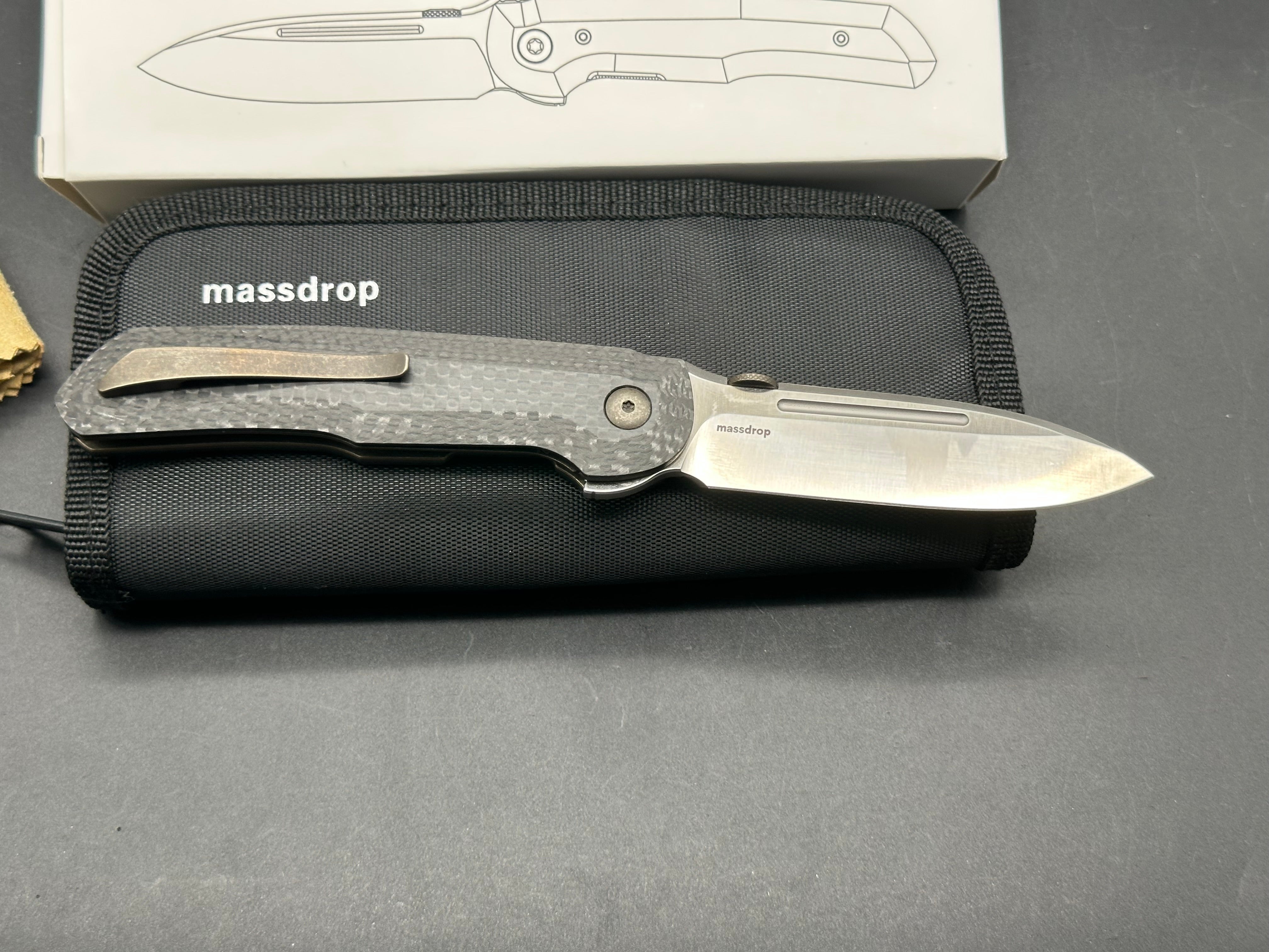 Massdrop Terzuola CTF Compact Tactical Folder, S35VN blade, carbon fiber handle