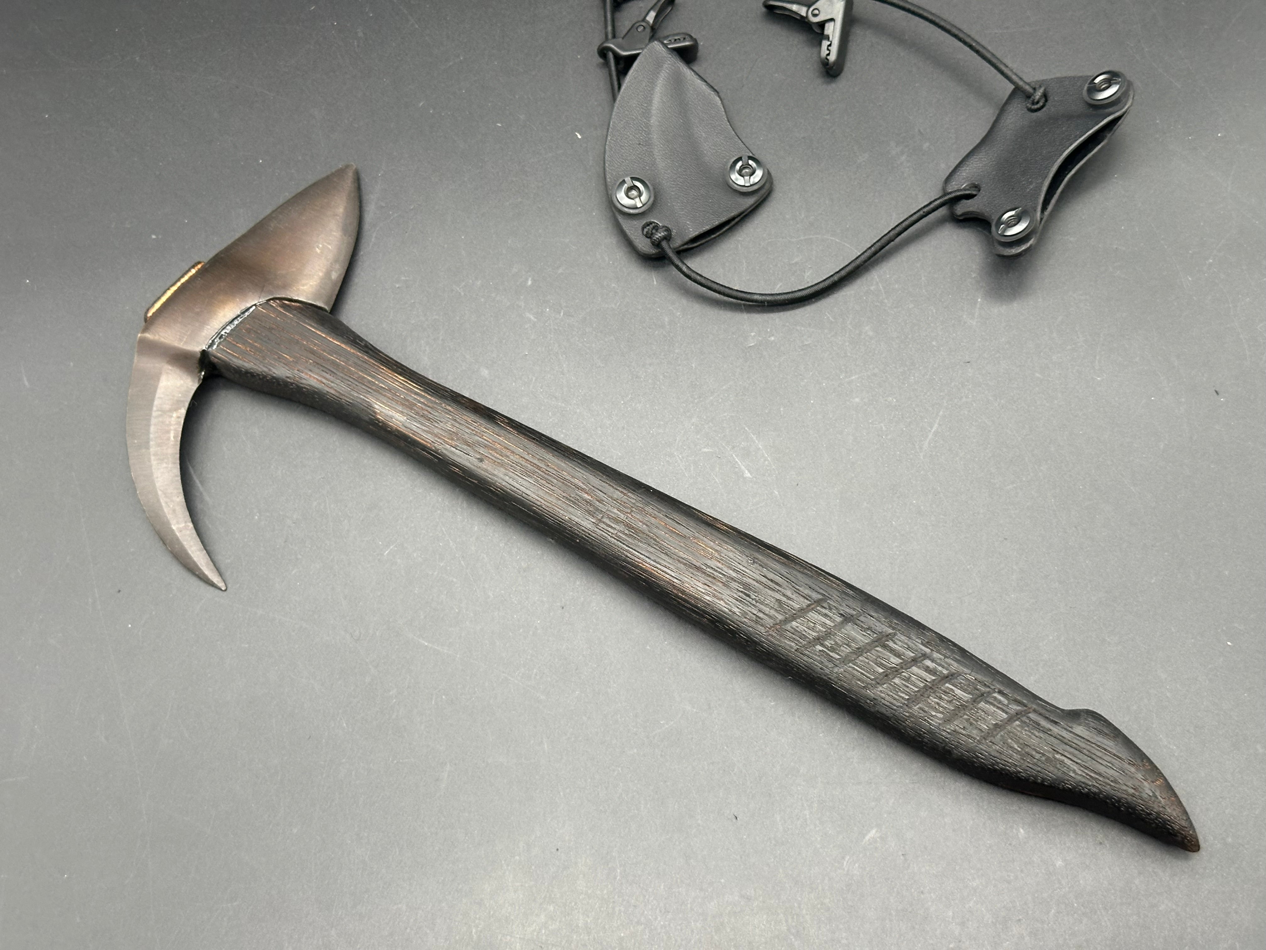 The Empress Tomahawk from Wingard Wearables