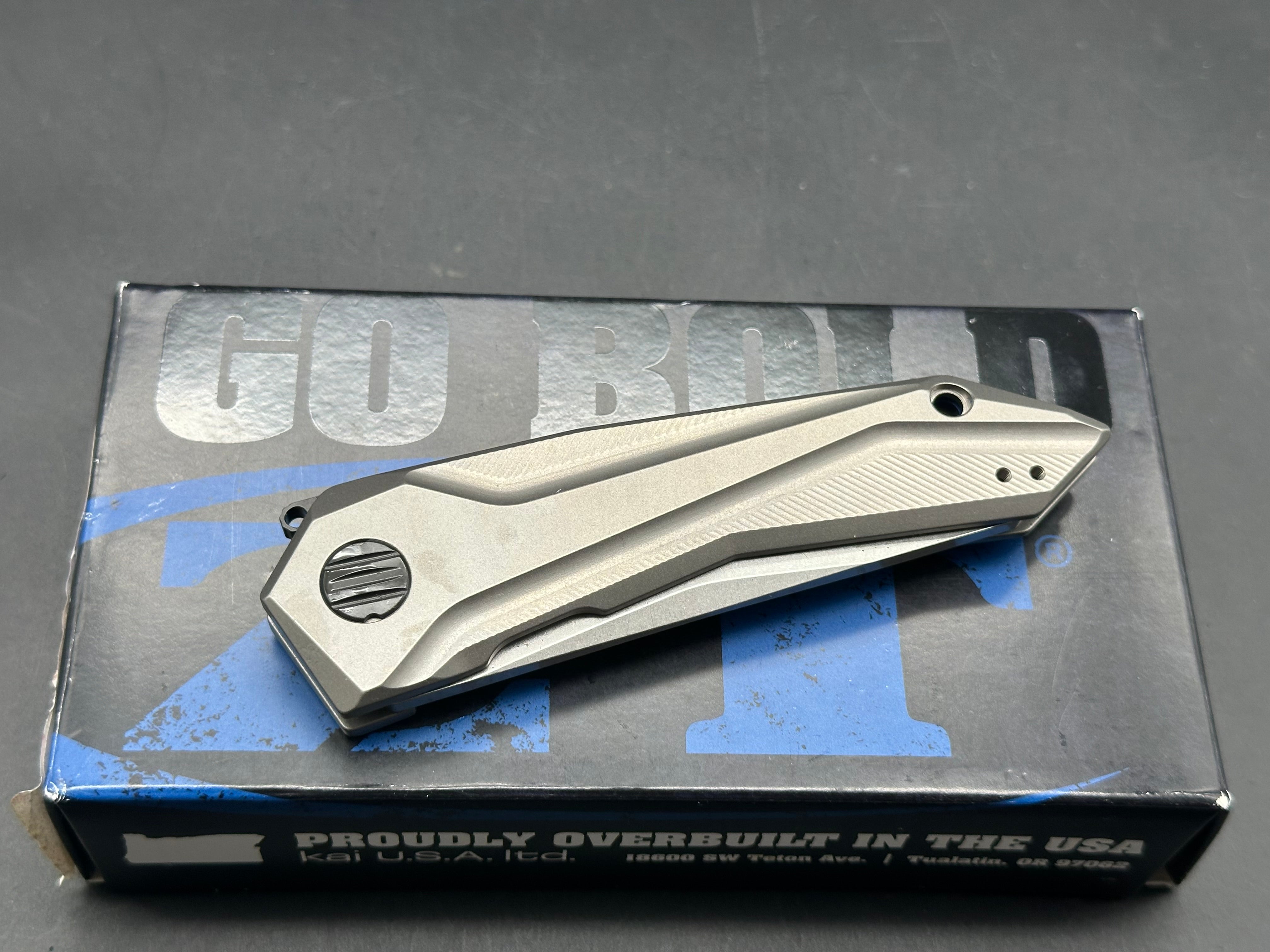 Zero Tolerance 0055 SLT, S35VN blade stonewash, titanium handle