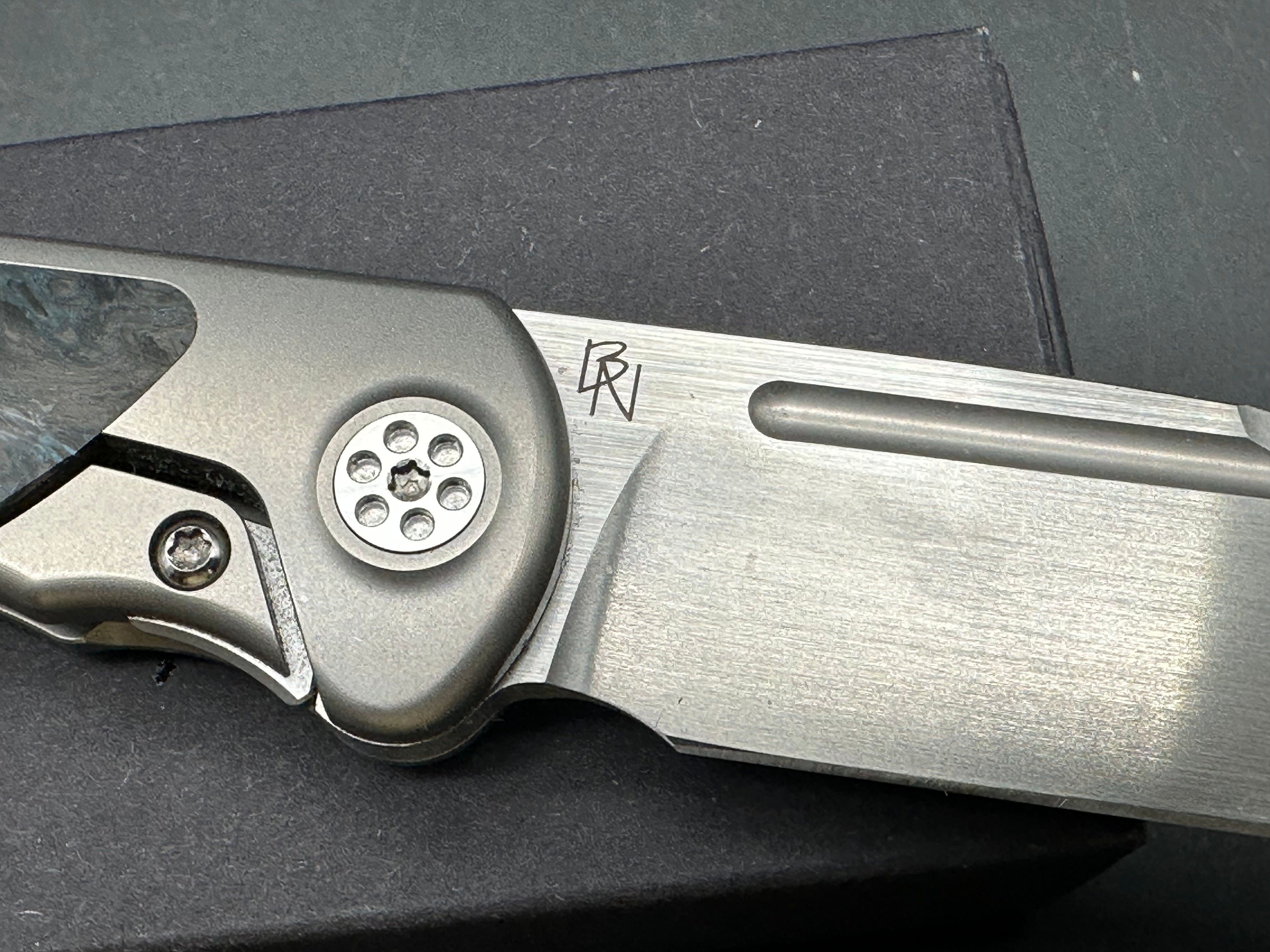 Sharp by Design, Mini Tempest, drop point, blue fat carbon, Skiff bearings