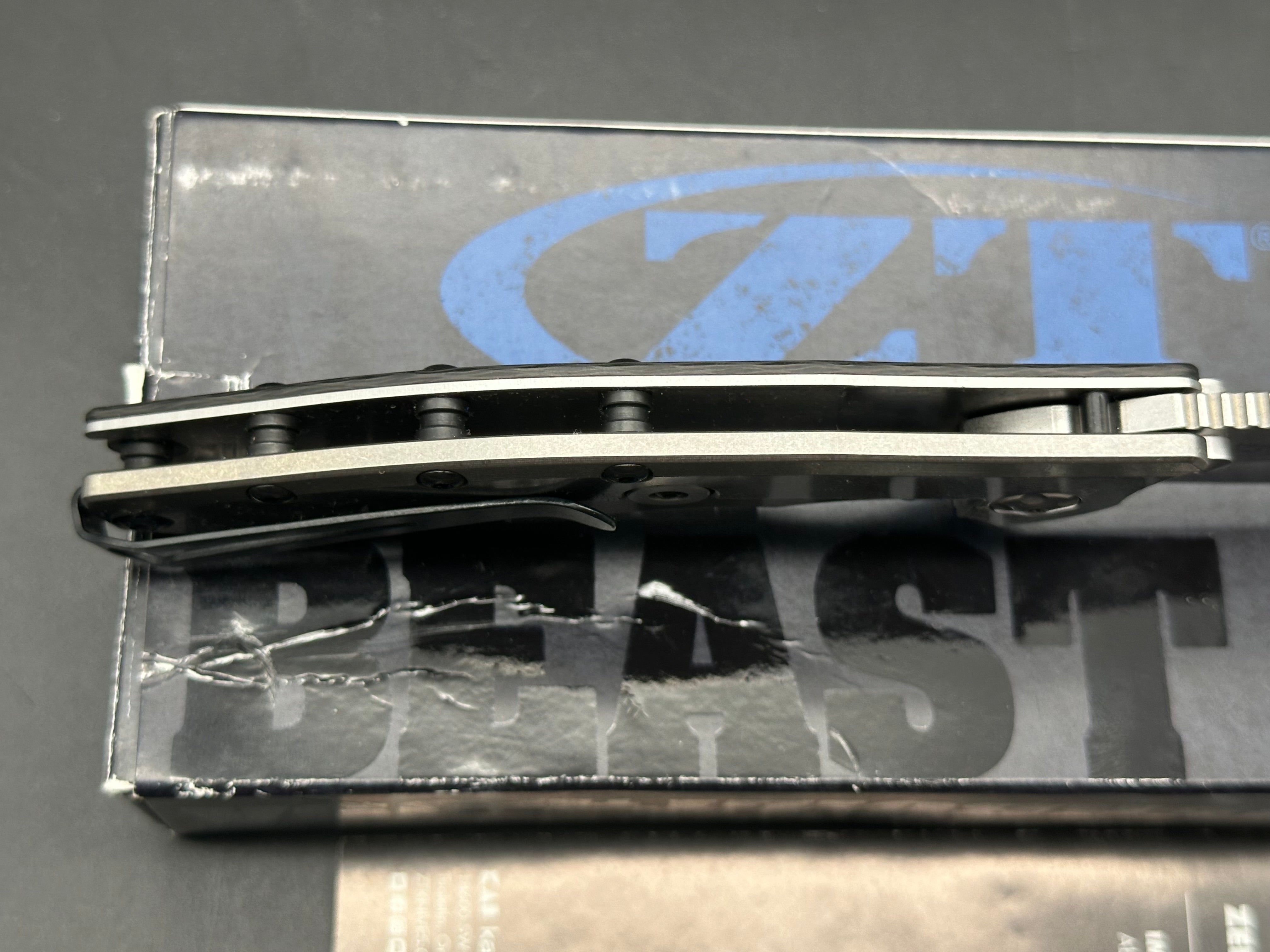 Zero Tolerance Sinkevich 0562, S35VN blade stonewash, carbon fiber handle