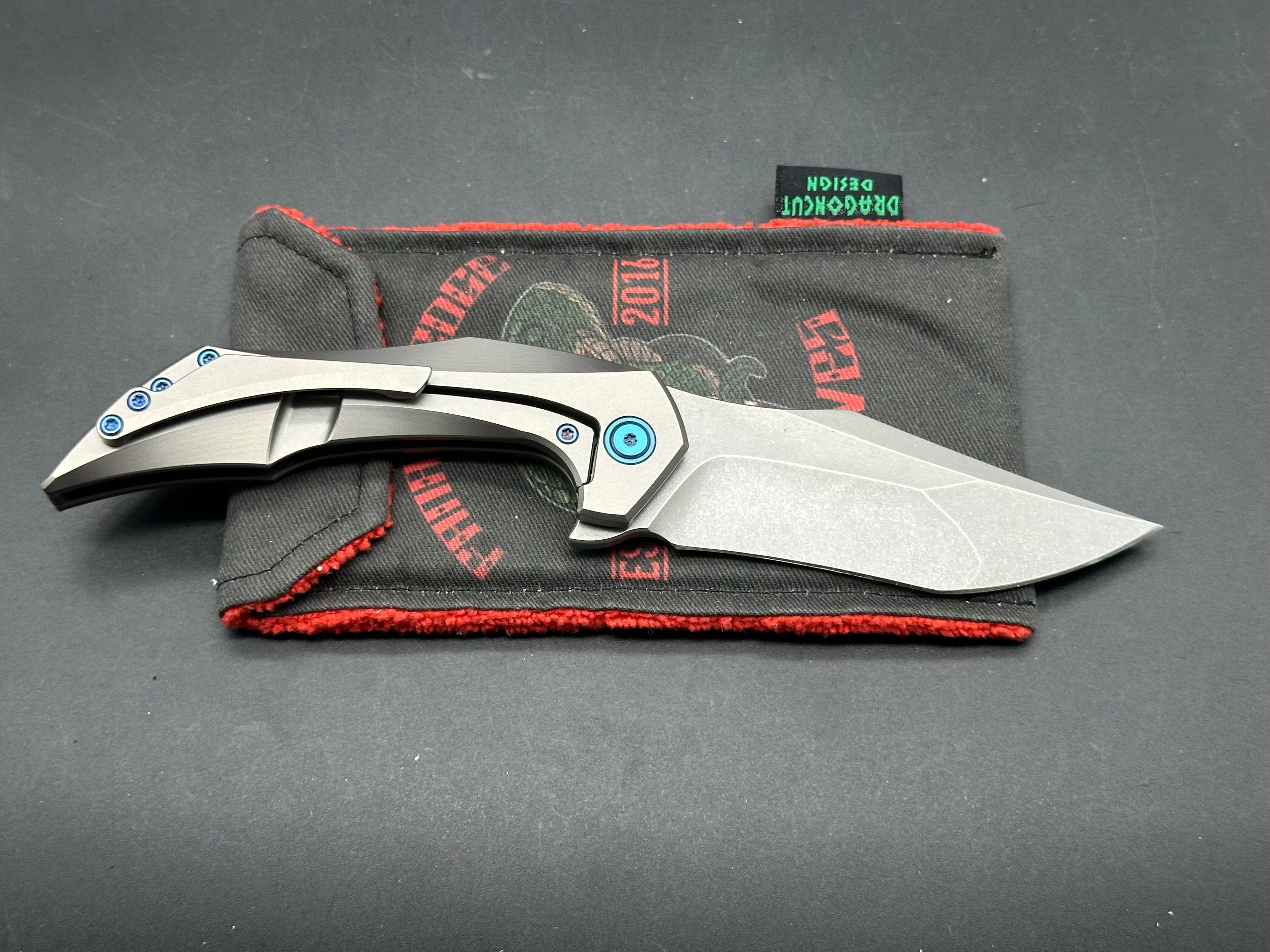 Fanatic Edge Omen V2, Elmax blade, titanium handle