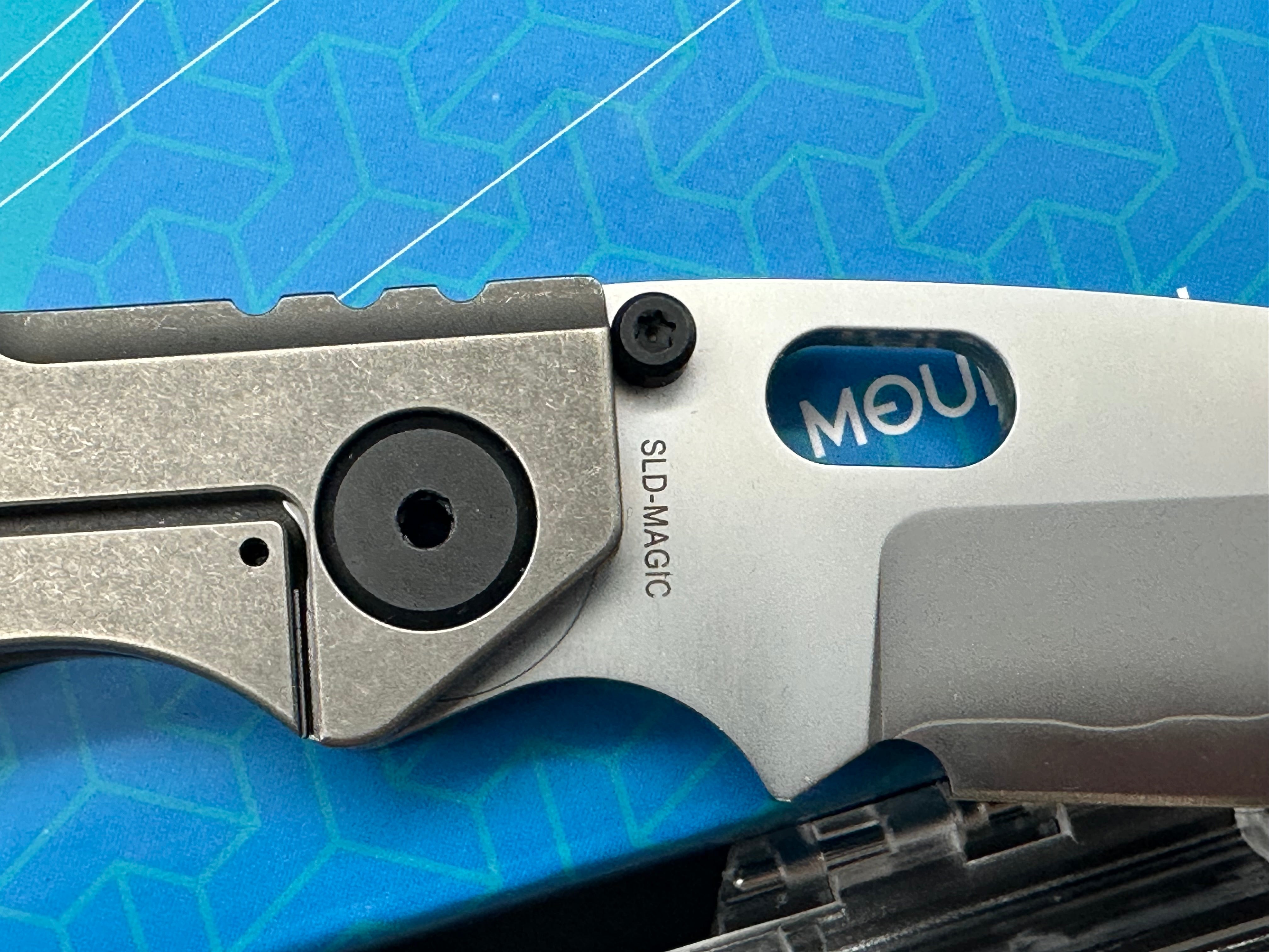 North Mountain Blade BBNM 2521 Ti Bowie, SLD-Magic Blade