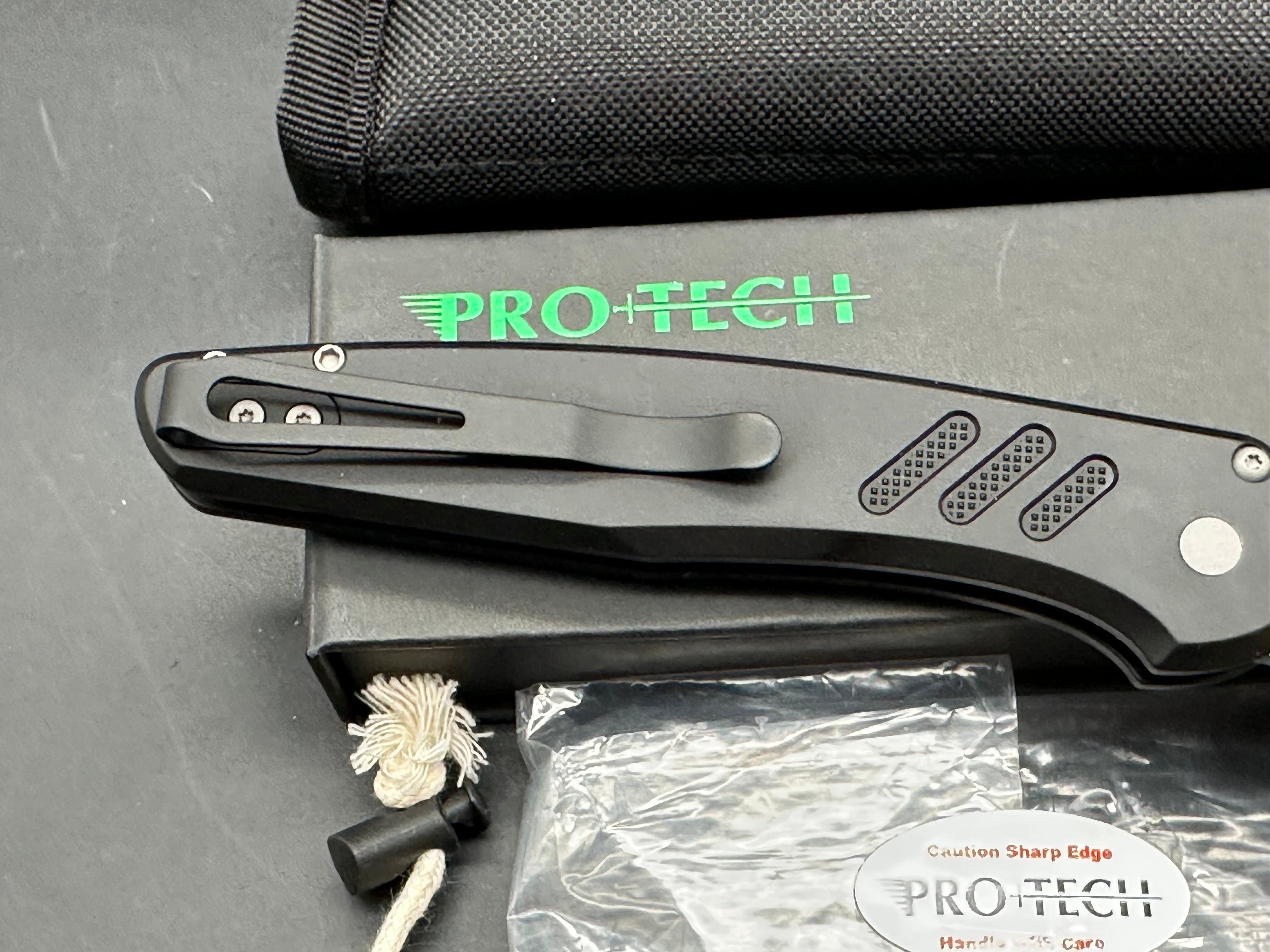 ProTech Avalon, 4" MagnaCut Stonewash Blade with Black Anodized Smooth 6061 Aluminum Scales