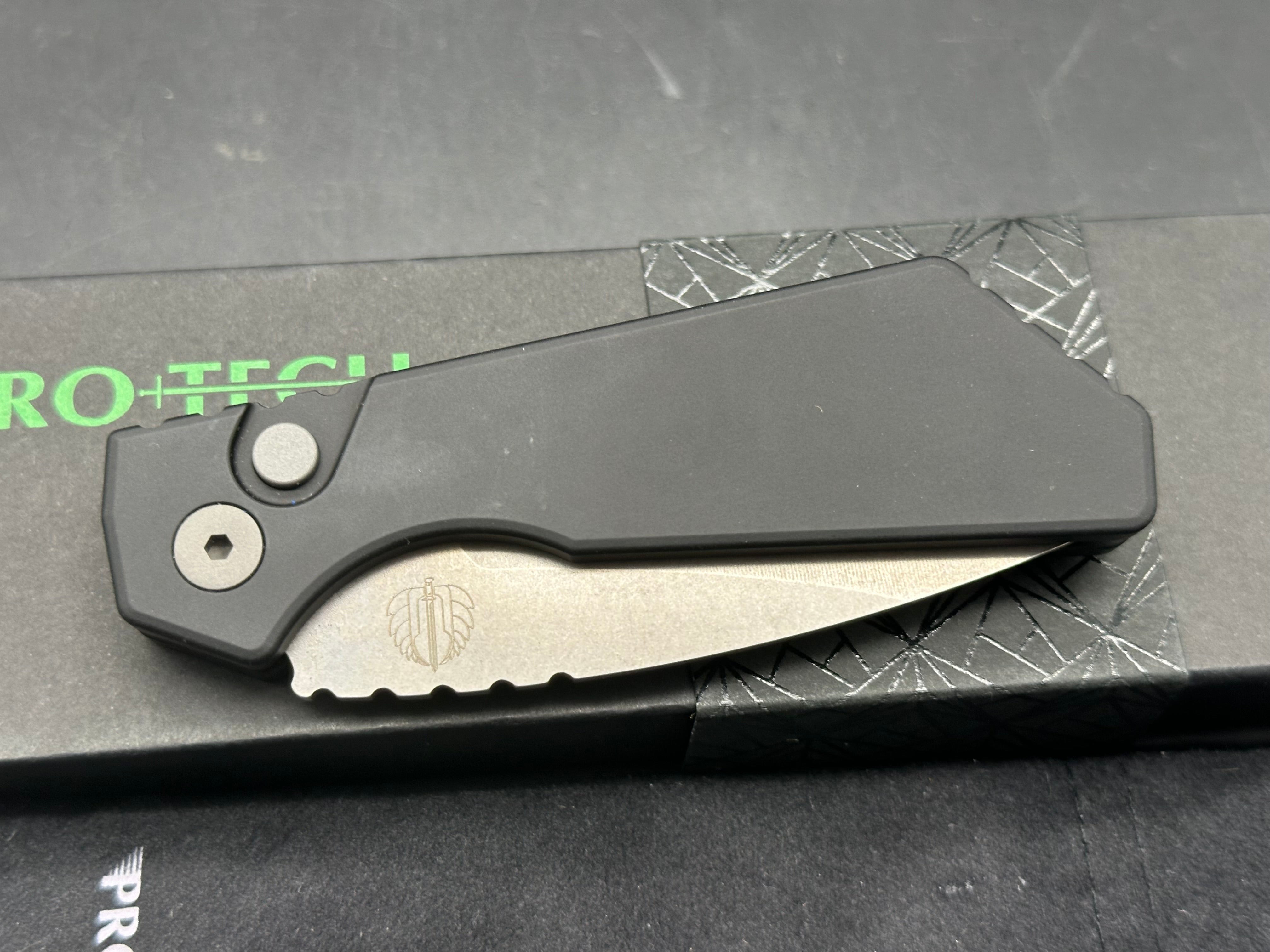 Strider + ProTech PT+ Auto, Stonewashed CPM-Magnacut Blade, Black Anodized Aluminum Handles
