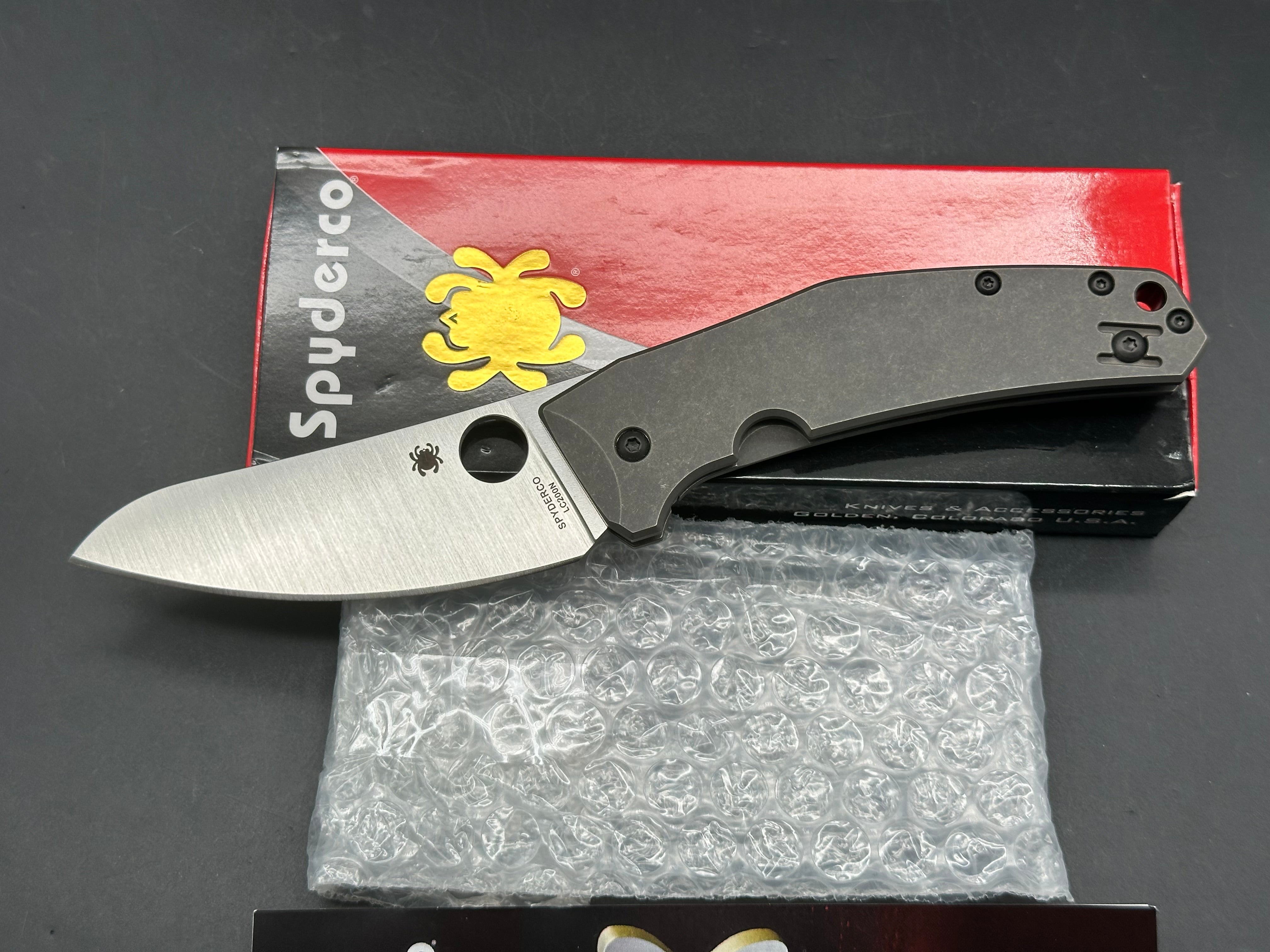Spyderco SpydieChef CQI (C211TIP), Belt Satin LC200N Blade, Dark Stonewashed Ti Handles