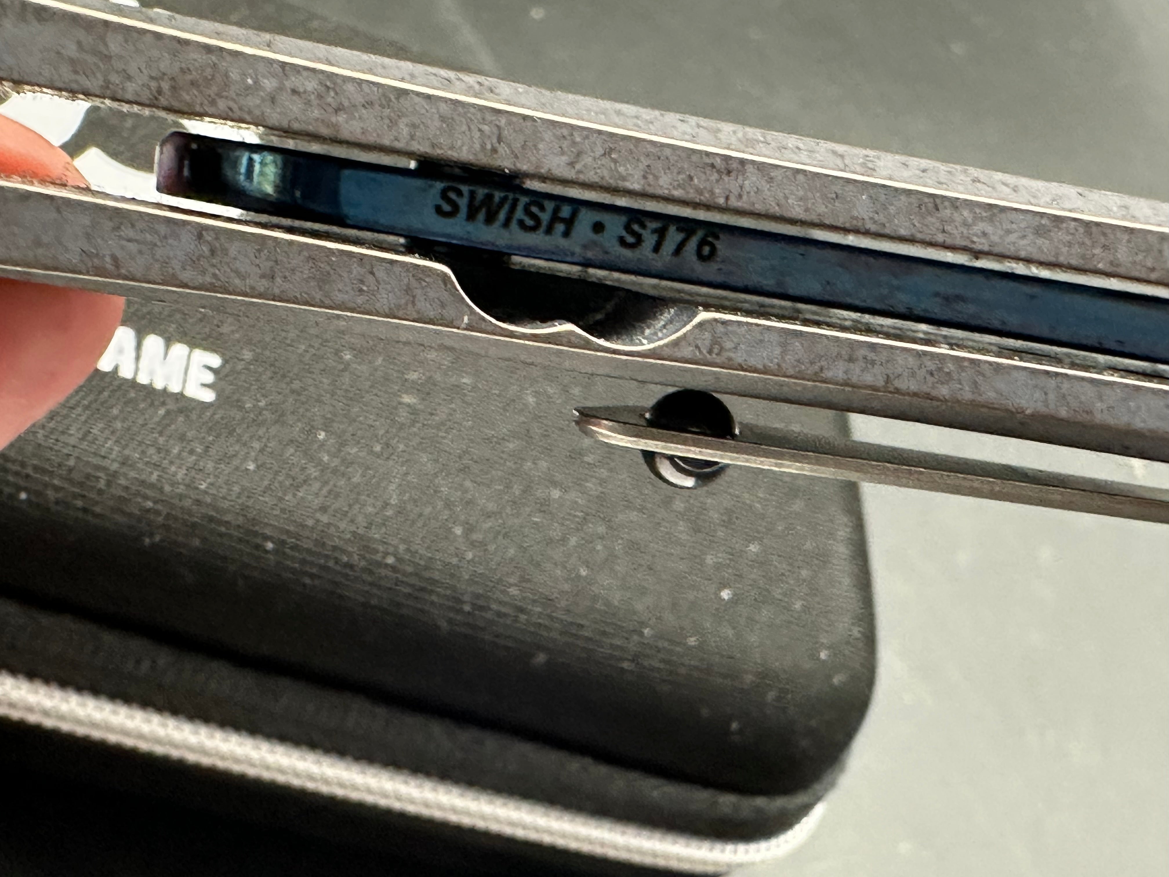 Olamic Swish, Elmax stonewash blade, kinetic sky finish titanium handle