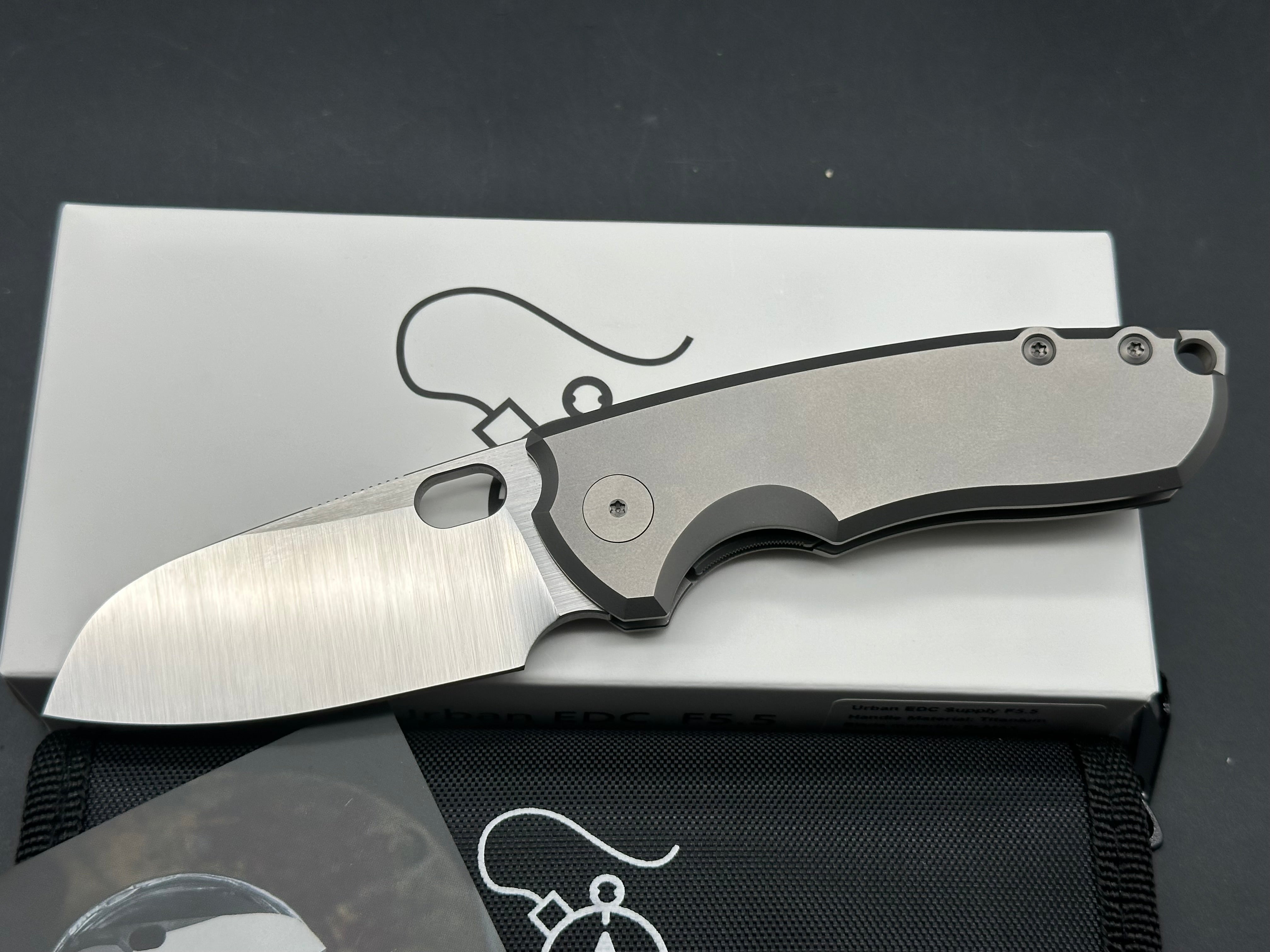 Urban EDC F5.5 Elmax Limited Edition, First Run, Belt Satin Elmax Blade