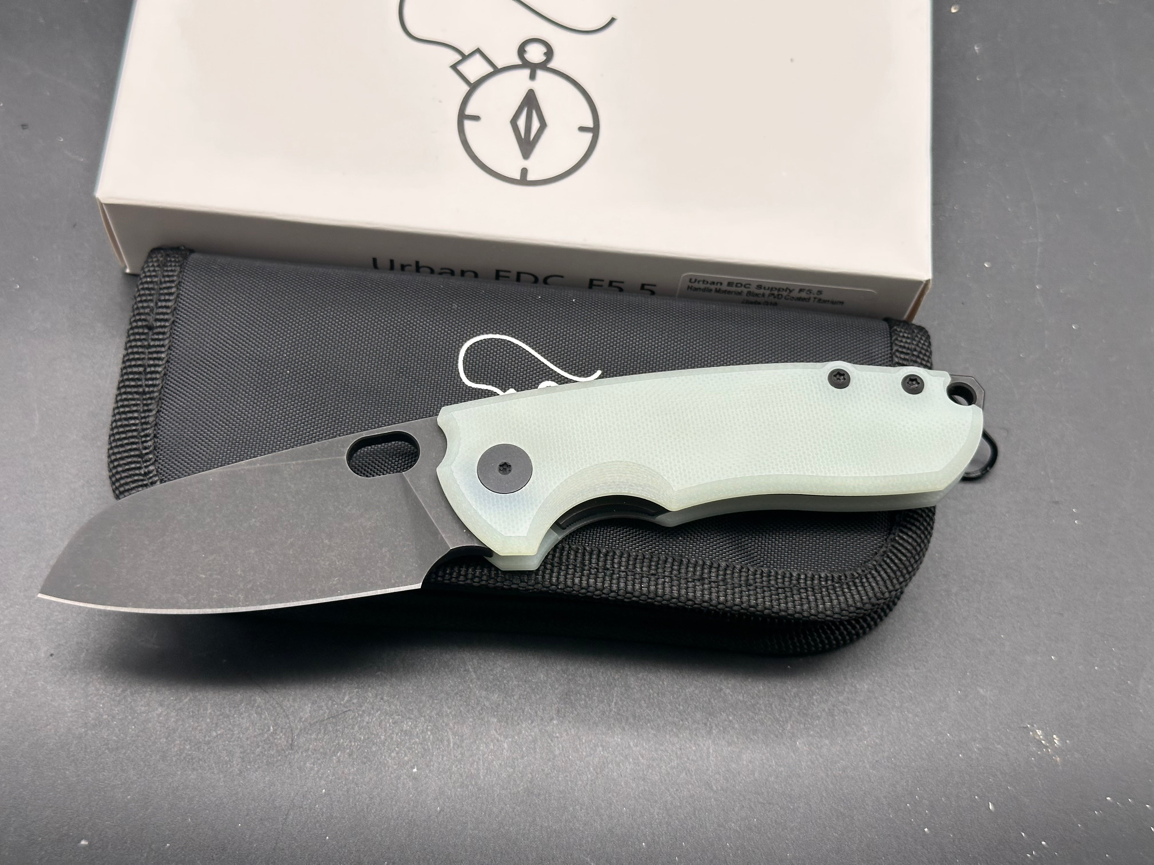 Urban EDC F5.5, Black PVD M390 Blade, Jade G10 Handles