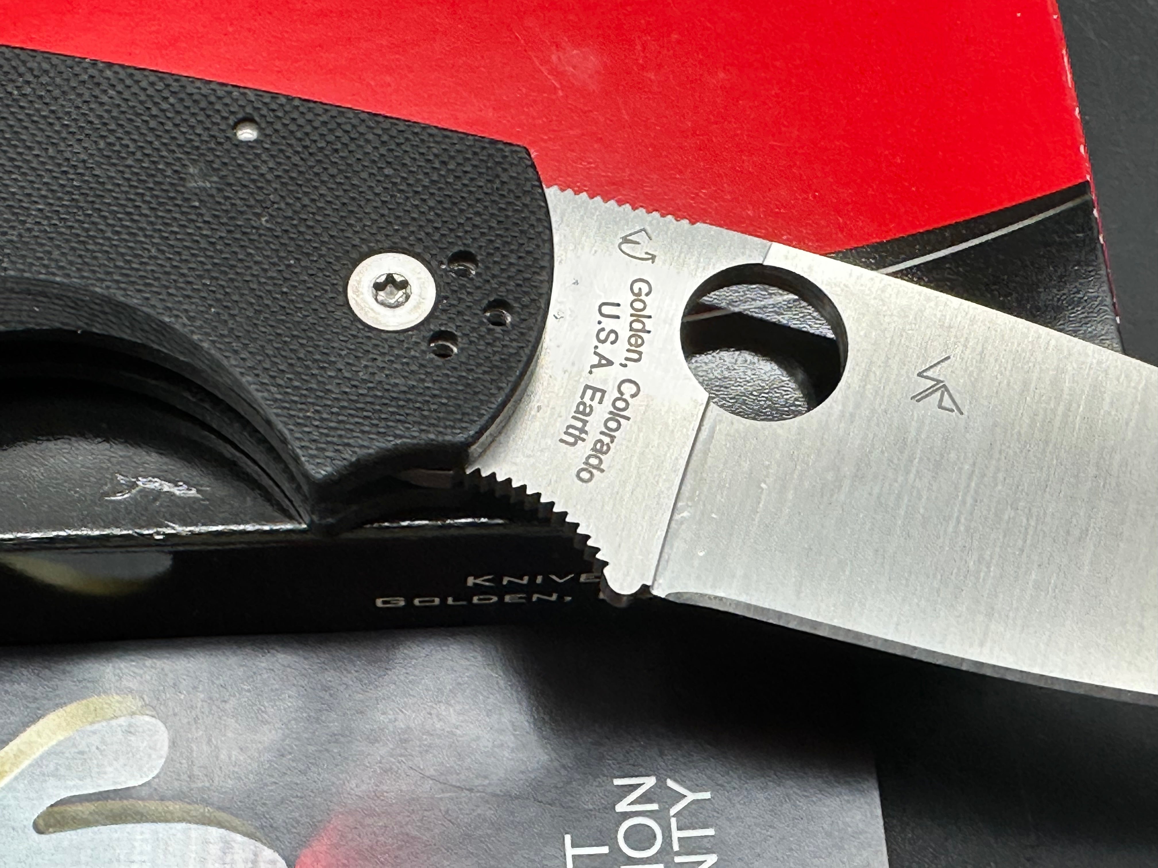 Spyderco Native Chief black G10 handle