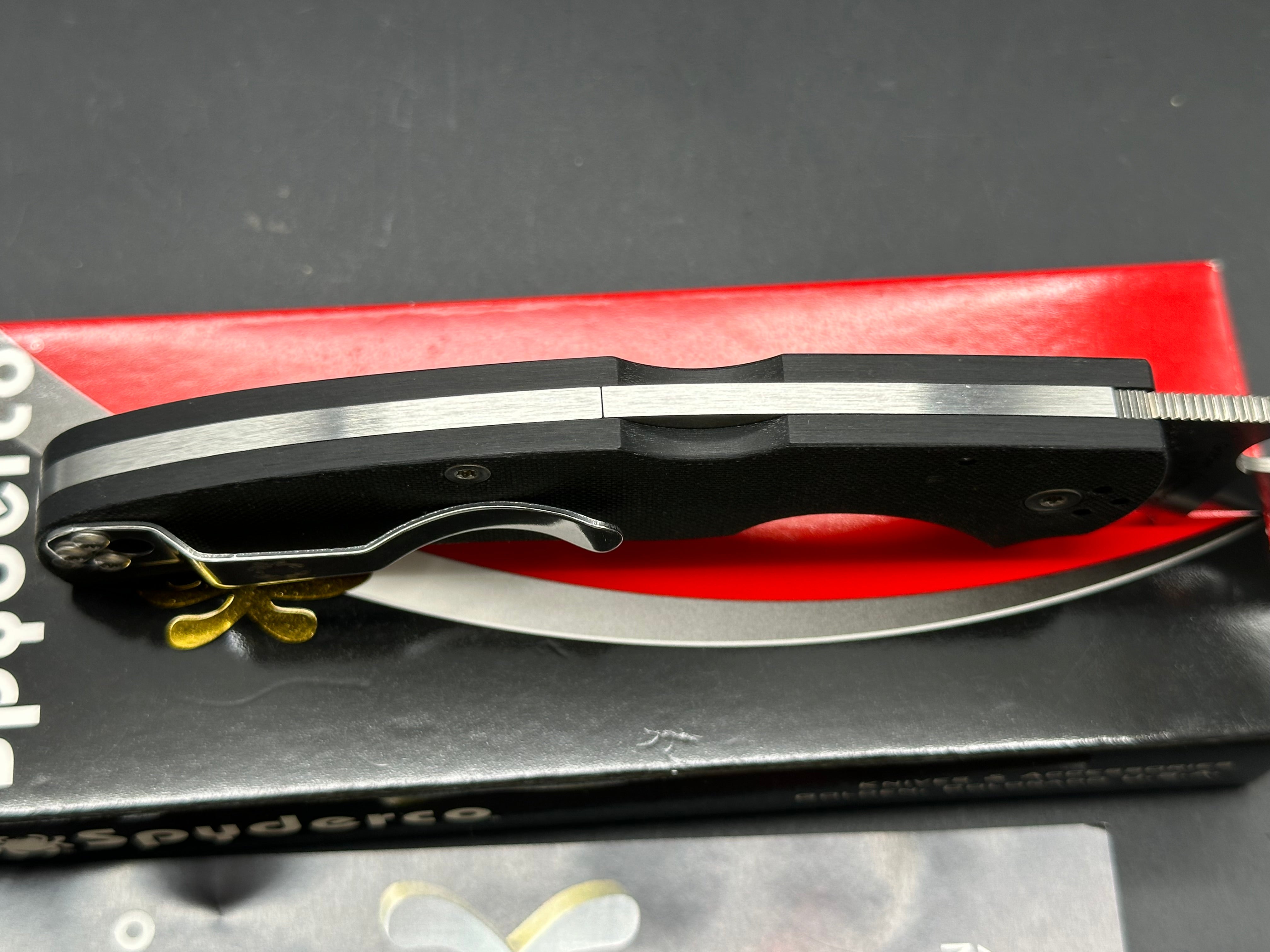 Spyderco Native Chief black G10 handle