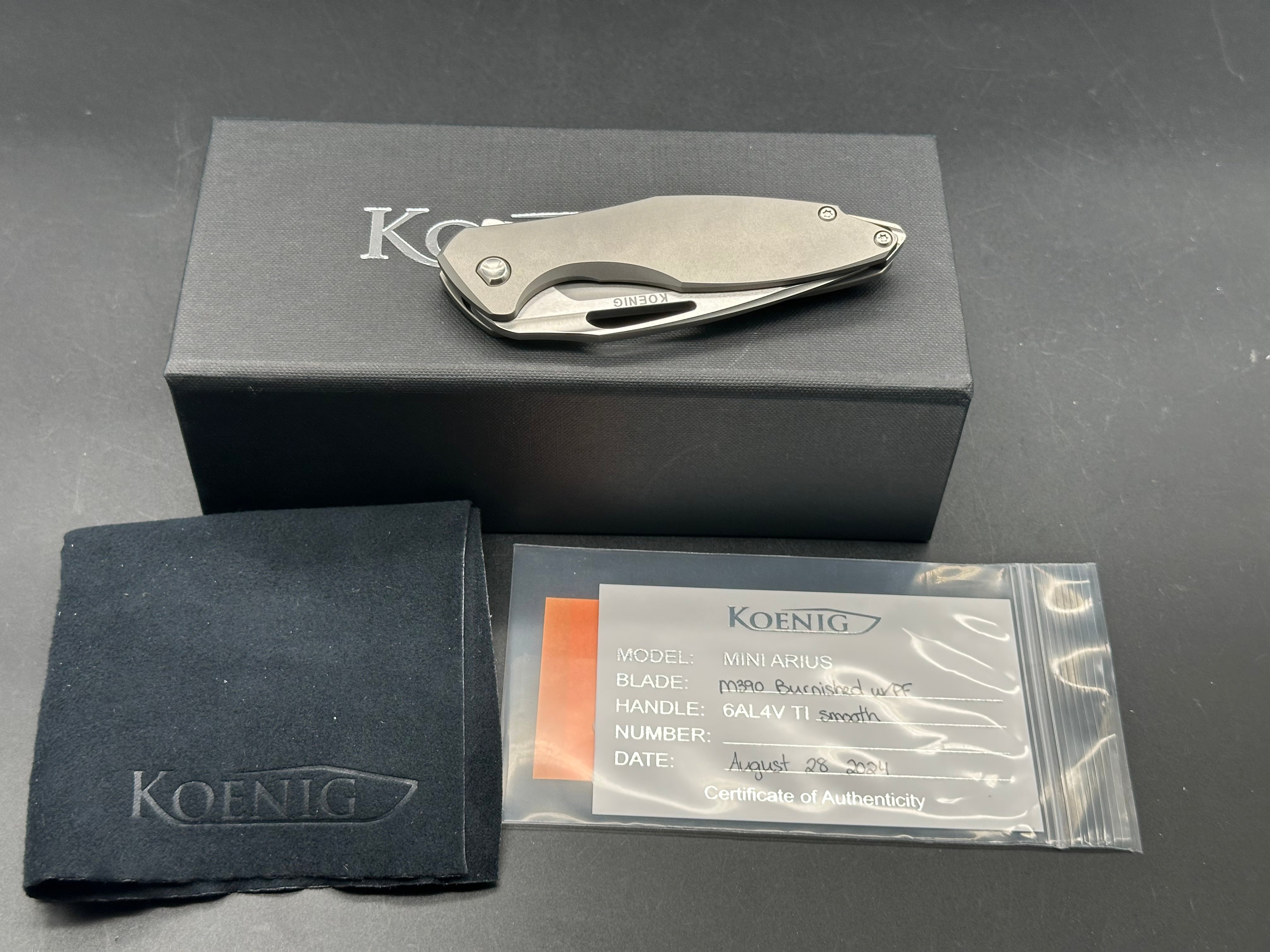 Koenig Mini Arius, M390 Blade - Burnished with Polished Flats, Smooth Ti Handles