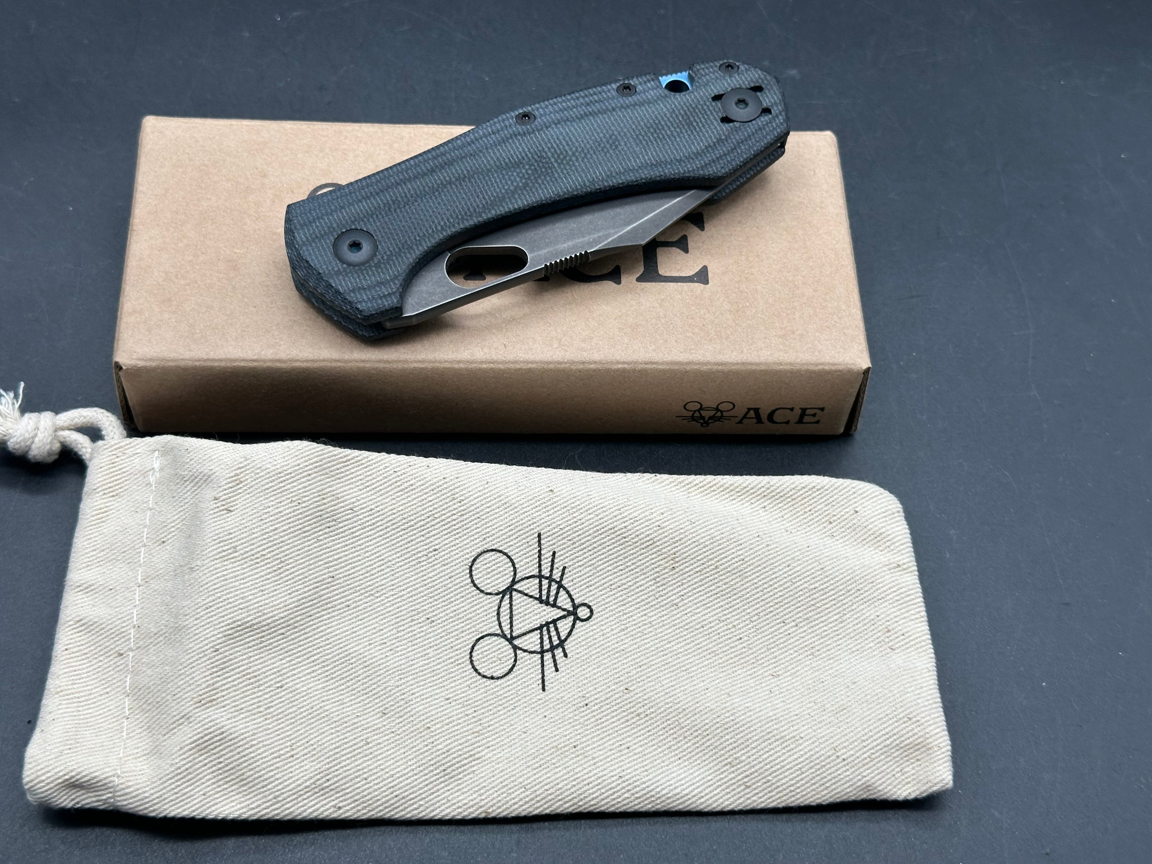 GiantMouse Ace Atelier Blackout #164/300, Black Stonewashed PVD Vanadis 4E Blade, Black Canvas Micarta Handles