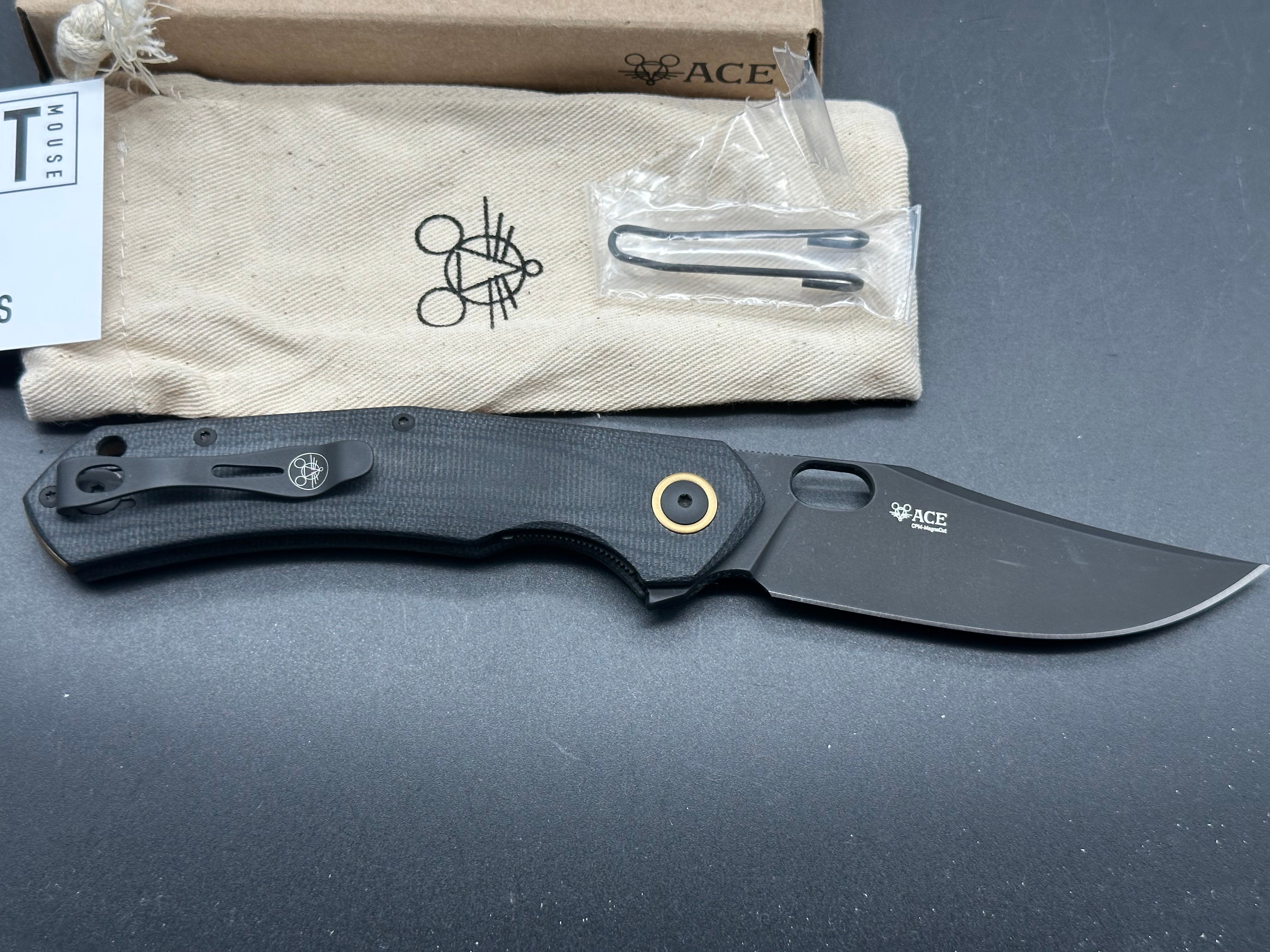 GiantMouse Ace Jutland Black Canvas Micarta PVD, Black PVD Magnacut Blade, Black Canvas Micarta Handles